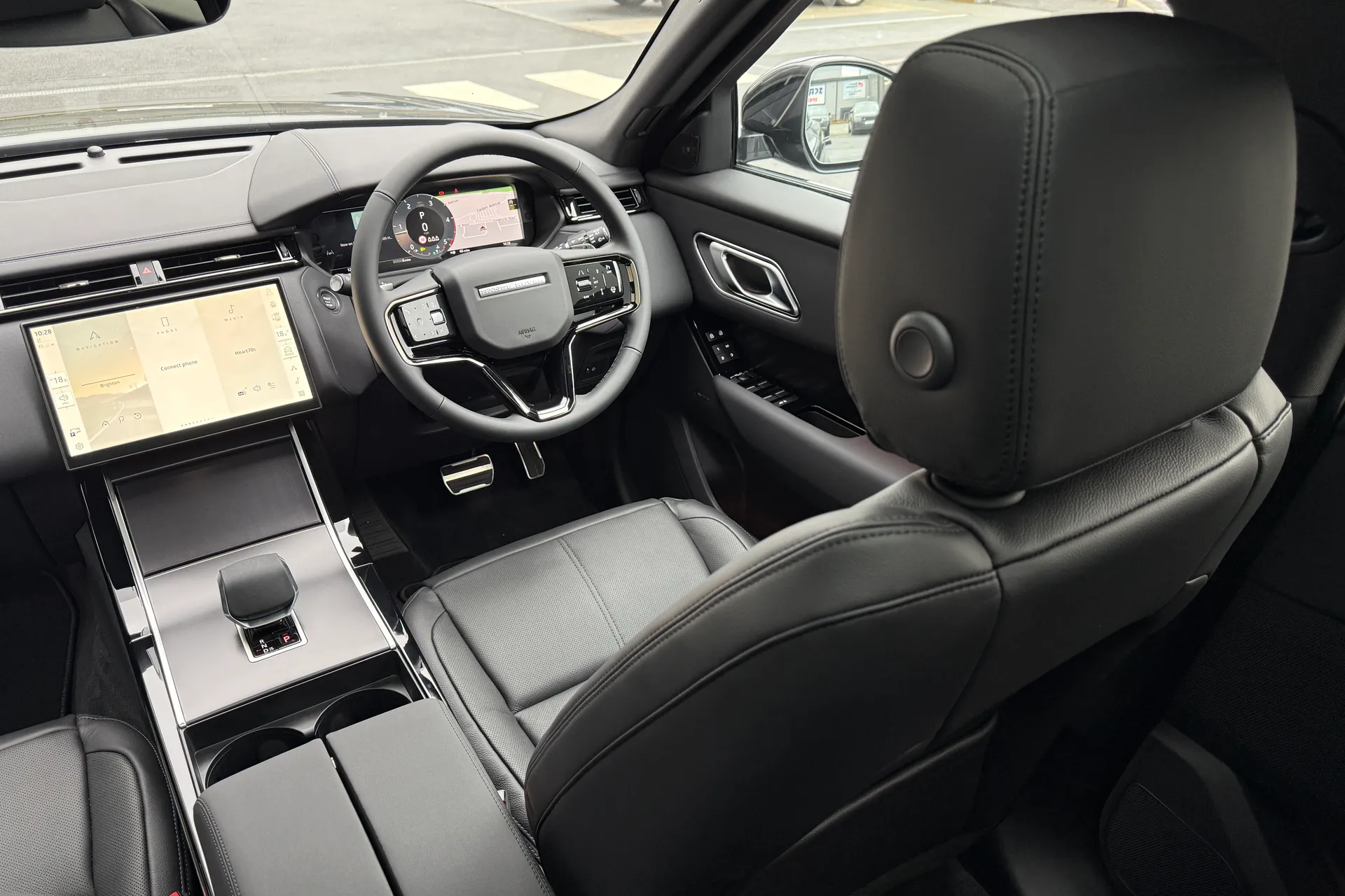 LAND ROVER RANGE ROVER VELAR thumbnail image number 55