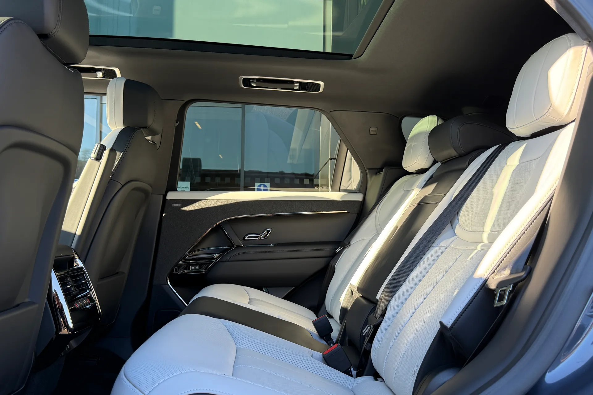 LAND ROVER RANGE ROVER SPORT thumbnail image number 52