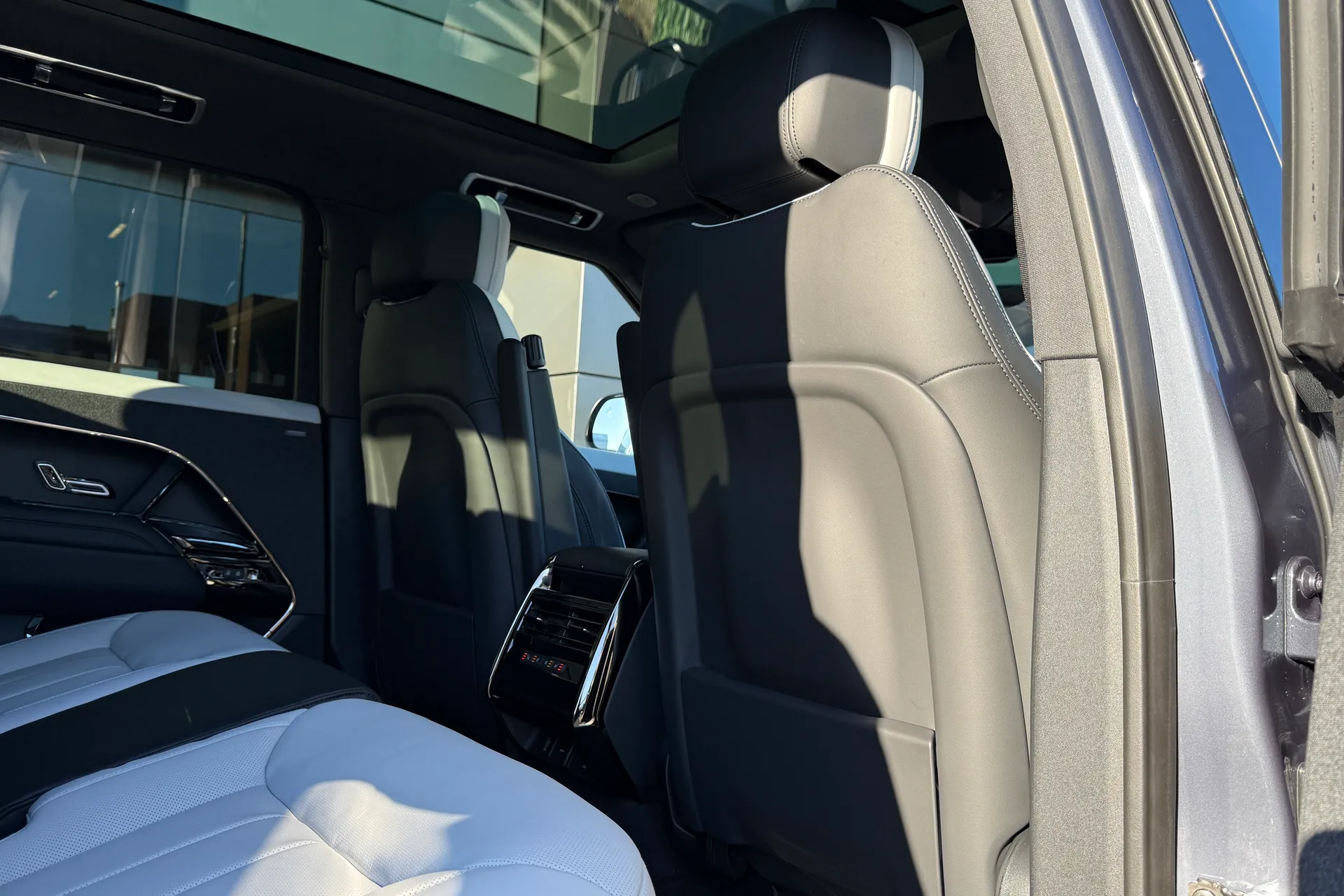 LAND ROVER RANGE ROVER SPORT thumbnail image number 43