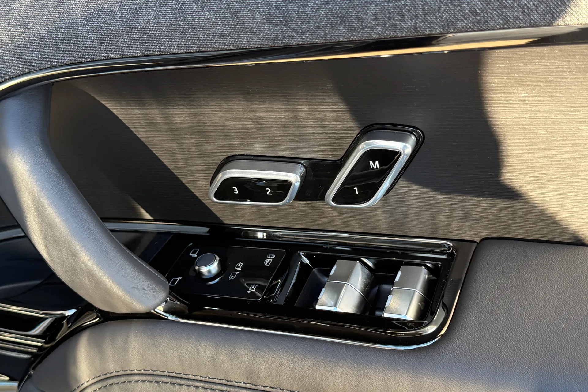 LAND ROVER RANGE ROVER SPORT thumbnail image number 21