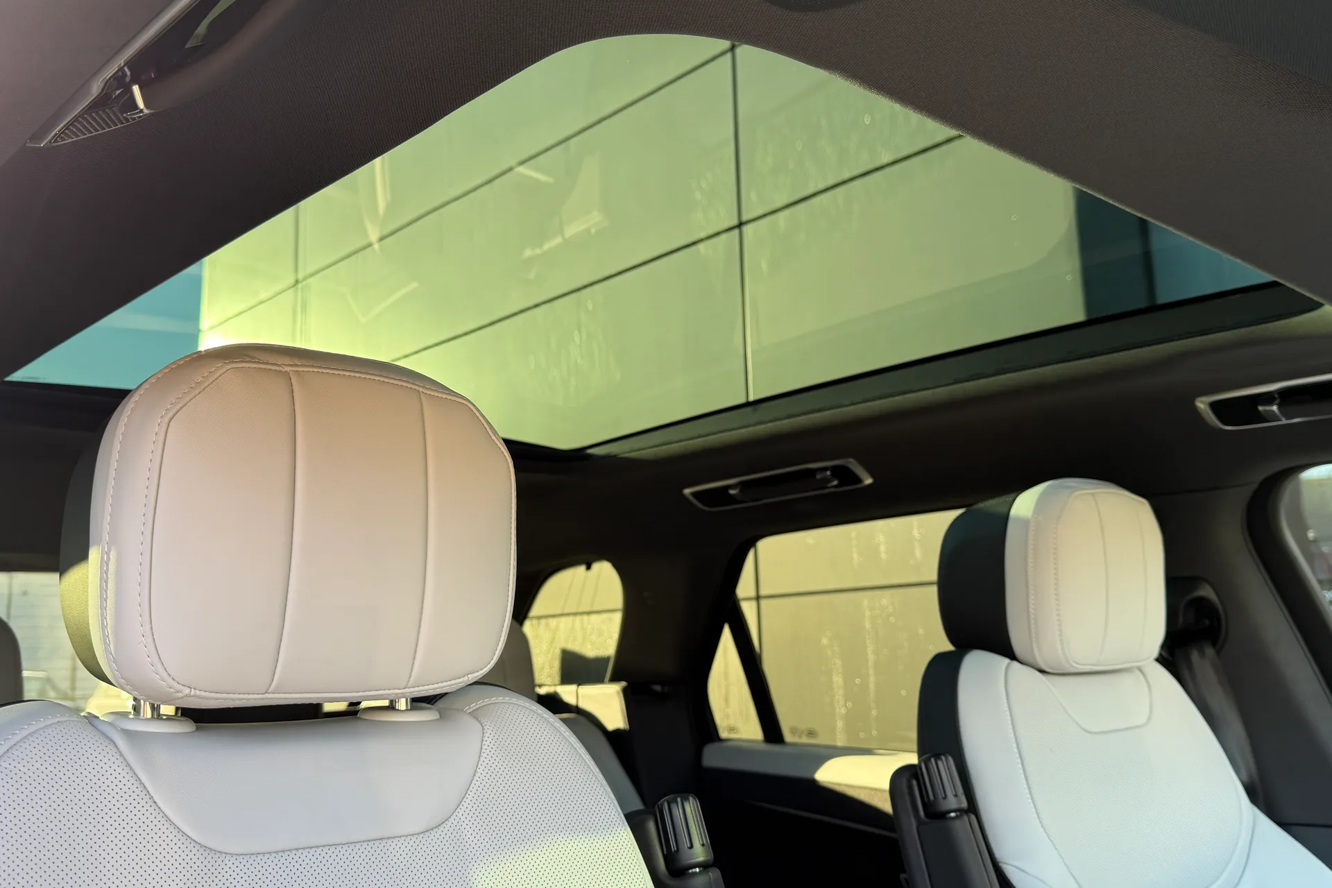 LAND ROVER RANGE ROVER SPORT thumbnail image number 9