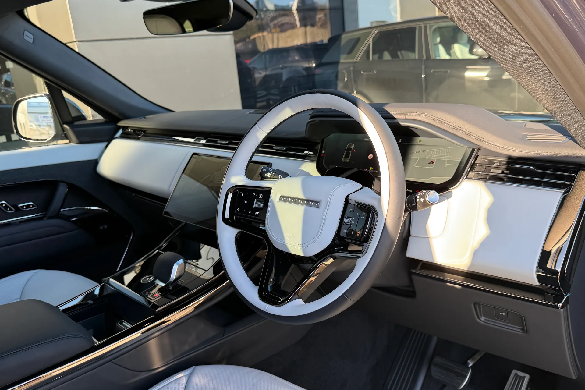 LAND ROVER RANGE ROVER SPORT thumbnail image number 15