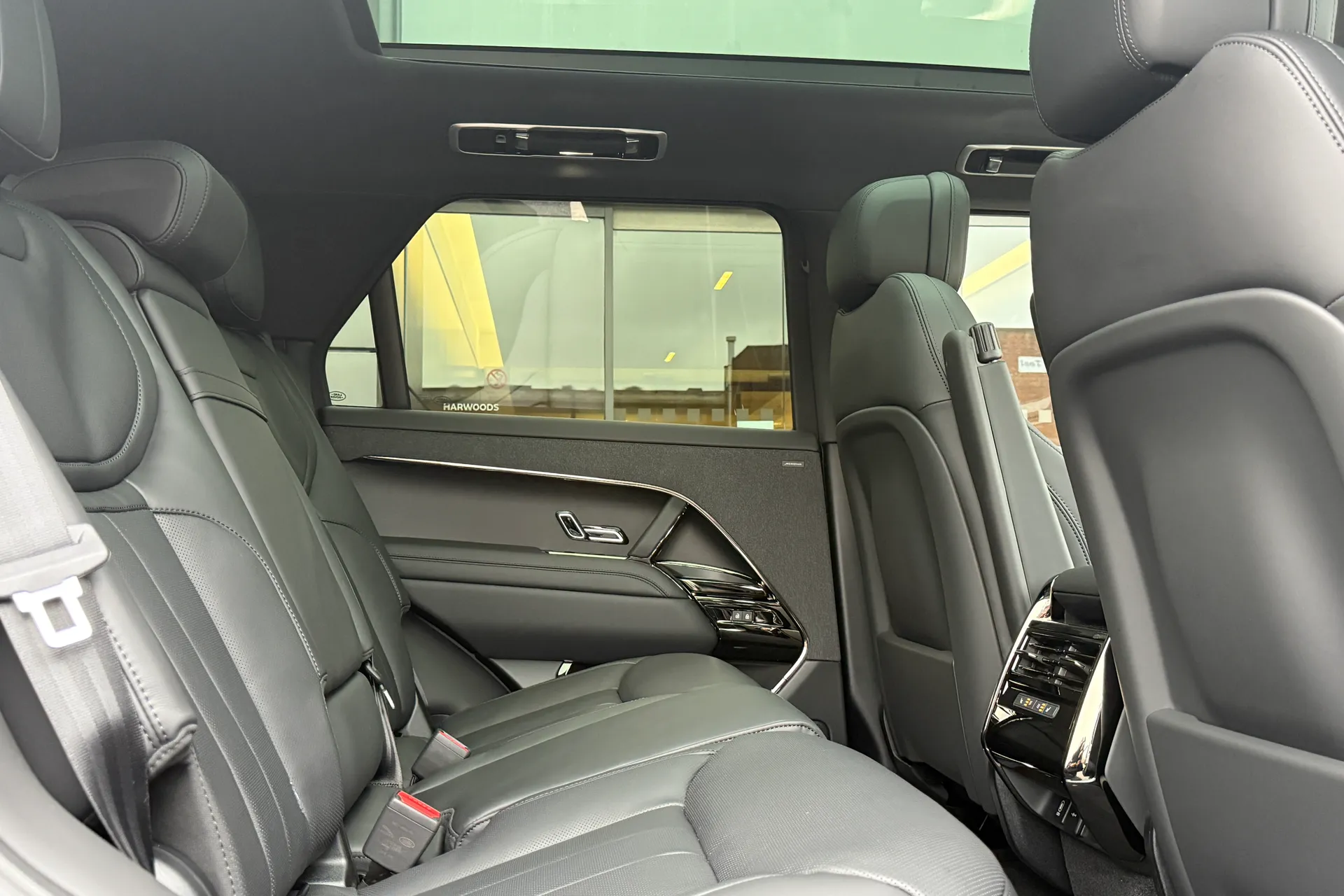 LAND ROVER RANGE ROVER SPORT thumbnail image number 35