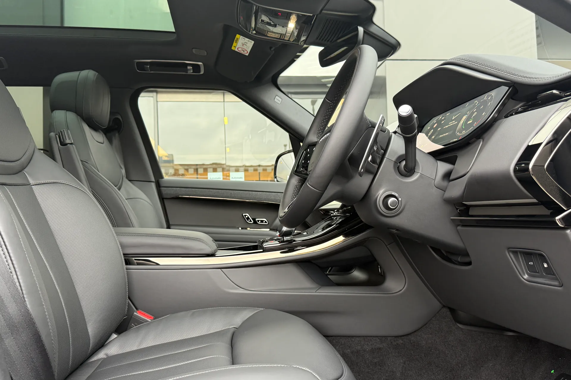 LAND ROVER RANGE ROVER SPORT thumbnail image number 16