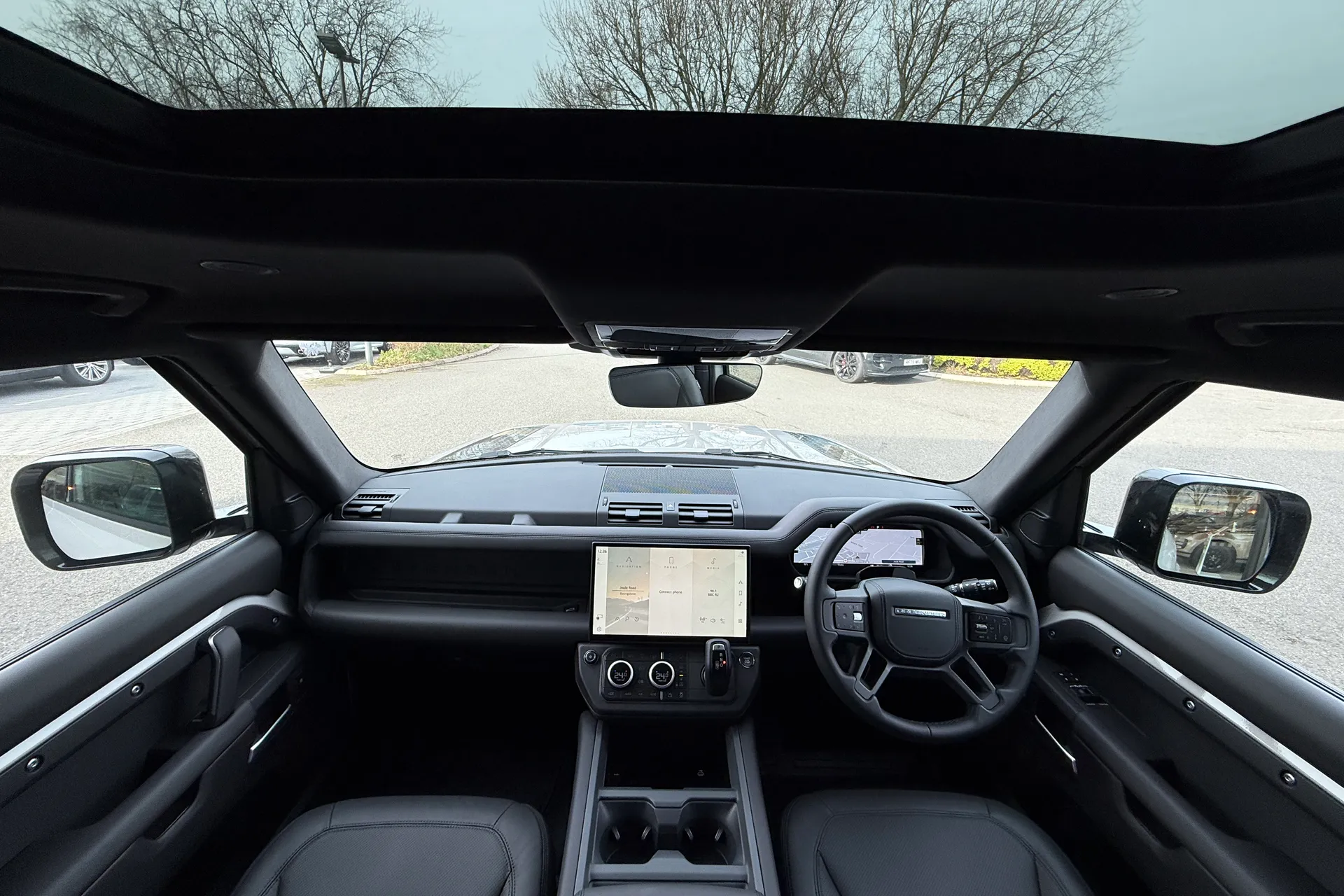 LAND ROVER Defender 90 thumbnail image number 9