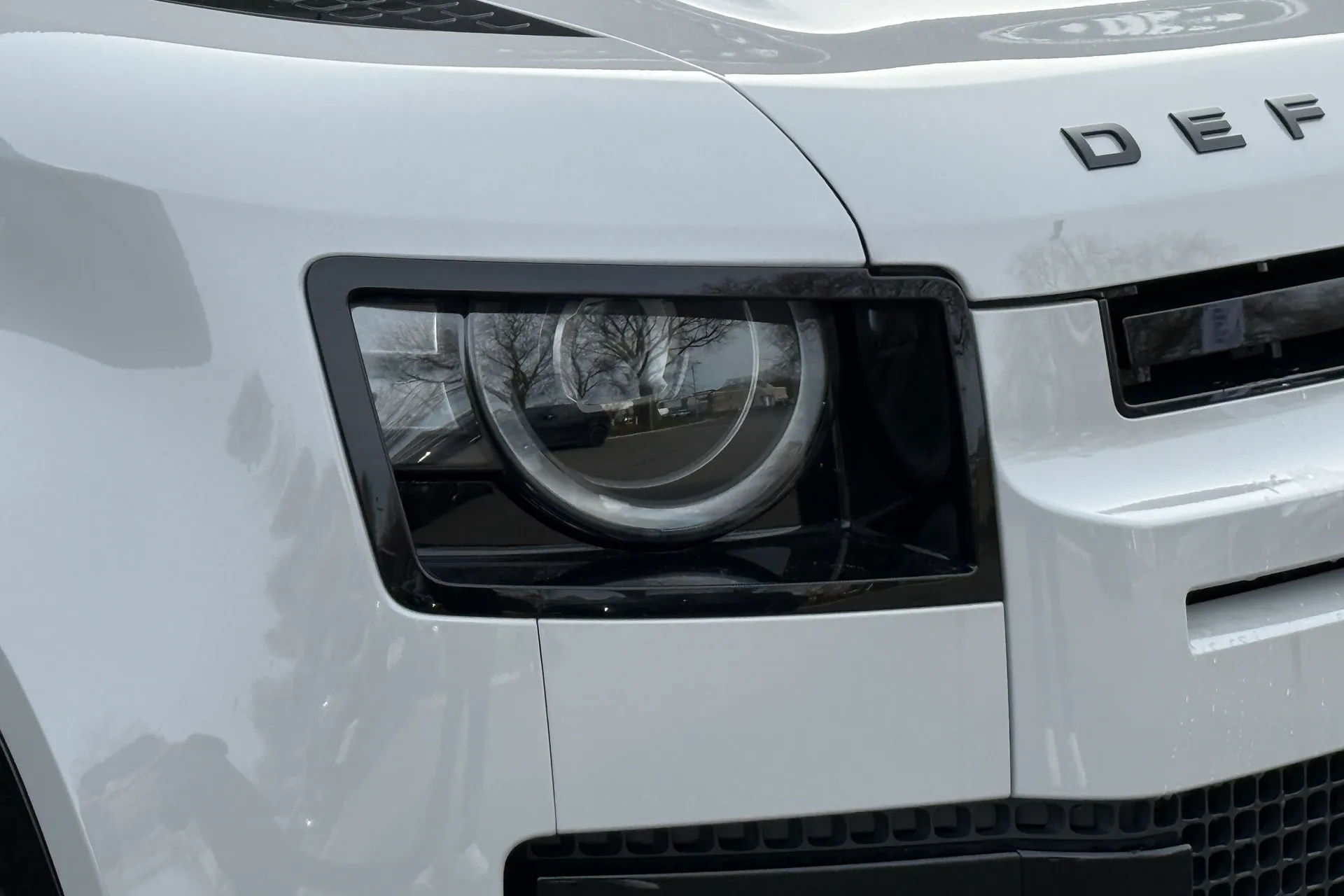 LAND ROVER Defender 90 thumbnail image number 17