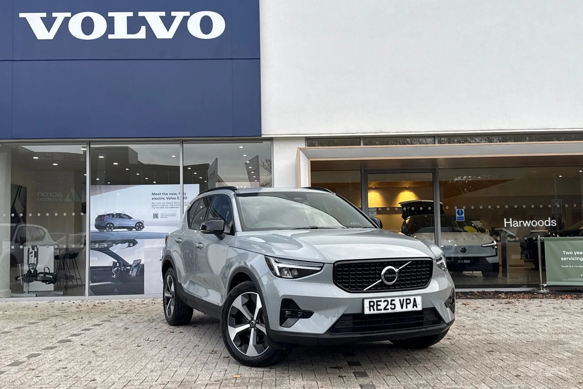 Volvo XC40 focused image