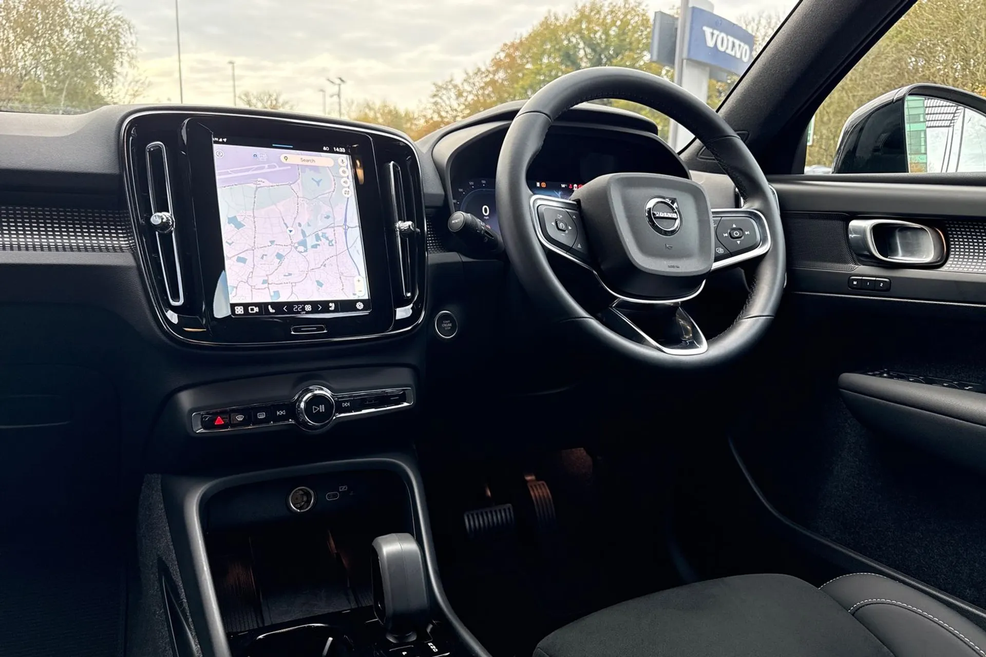 Volvo XC40 thumbnail image number 35