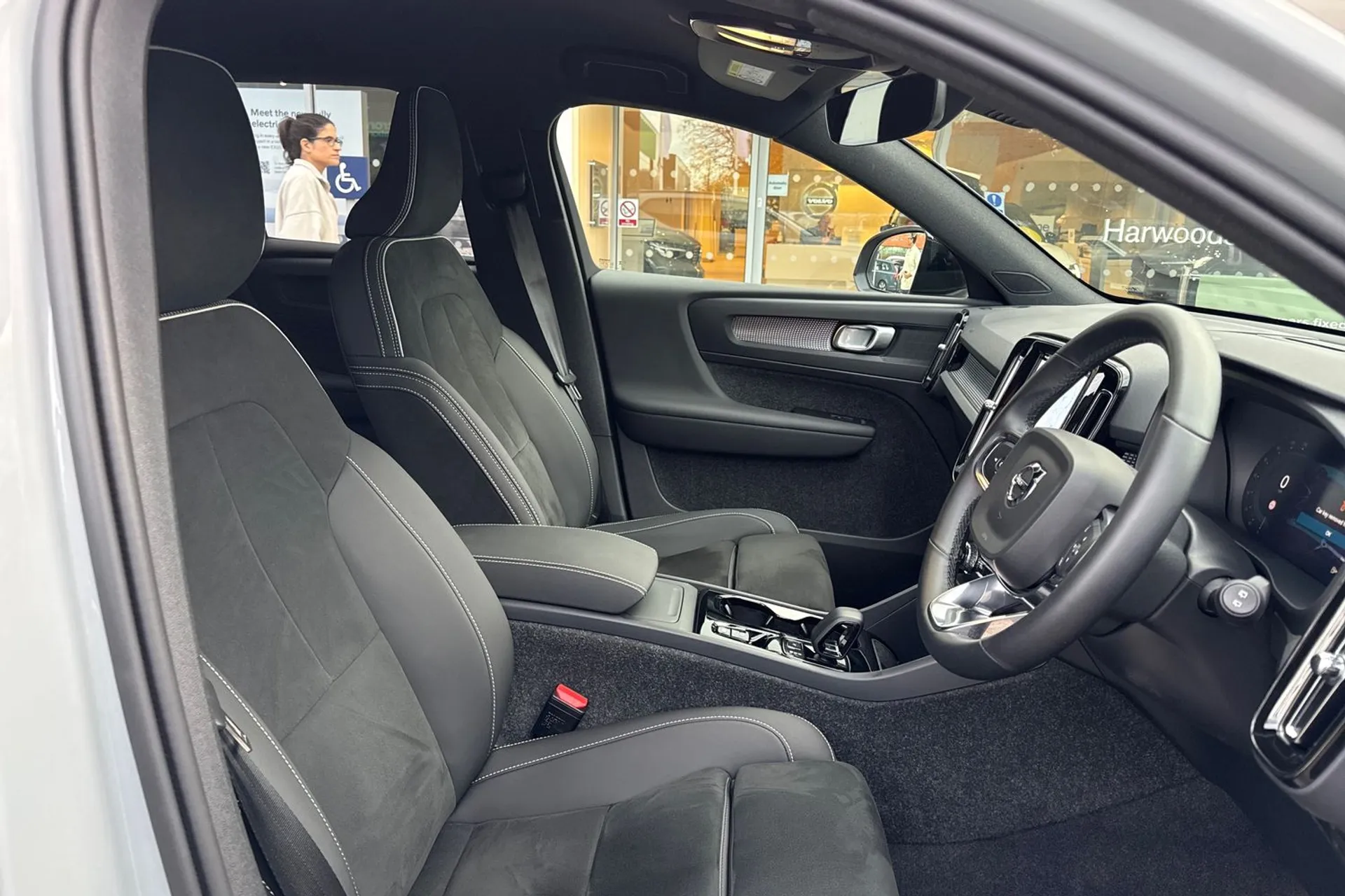 Volvo XC40 thumbnail image number 26