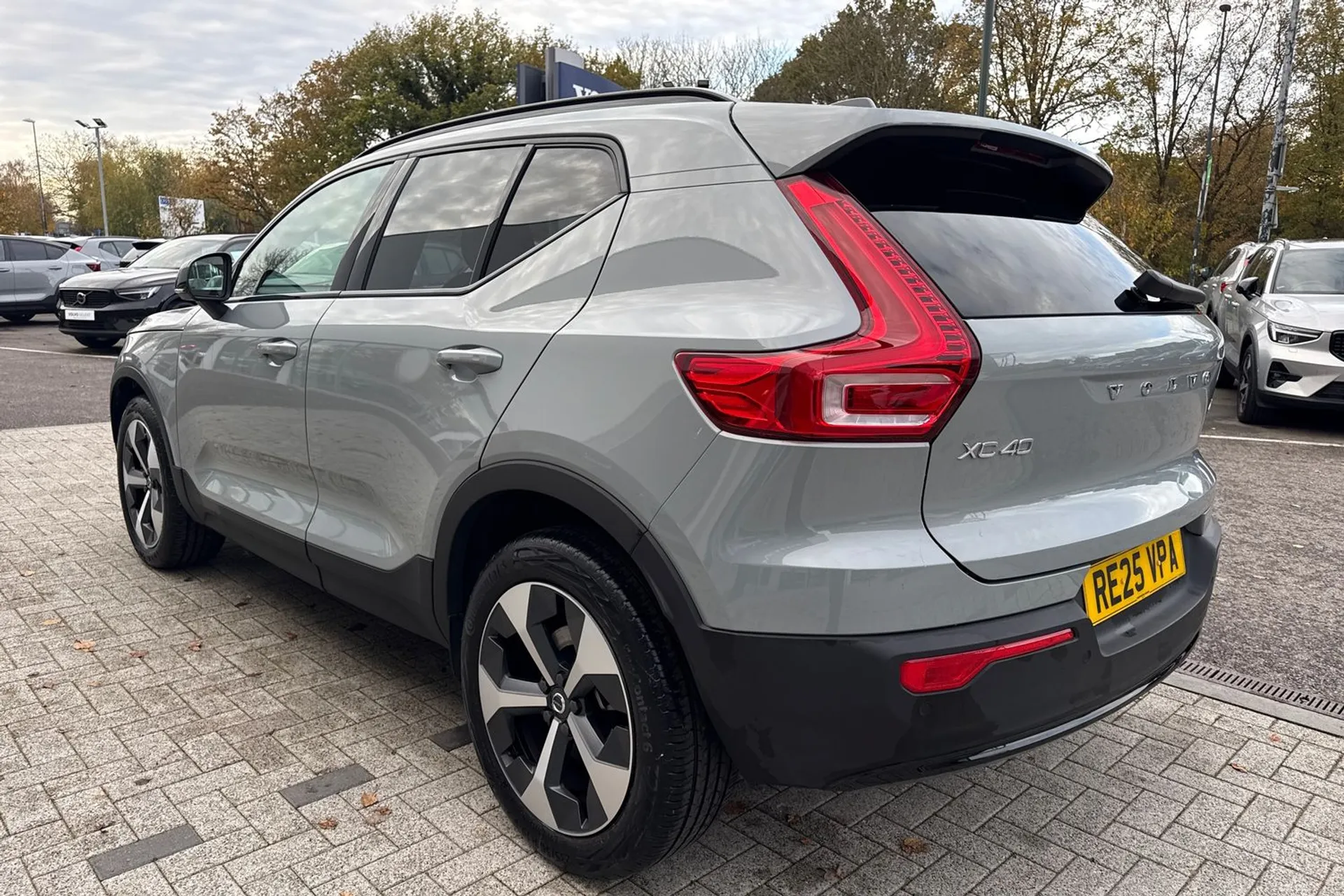 Volvo XC40 thumbnail image number 10