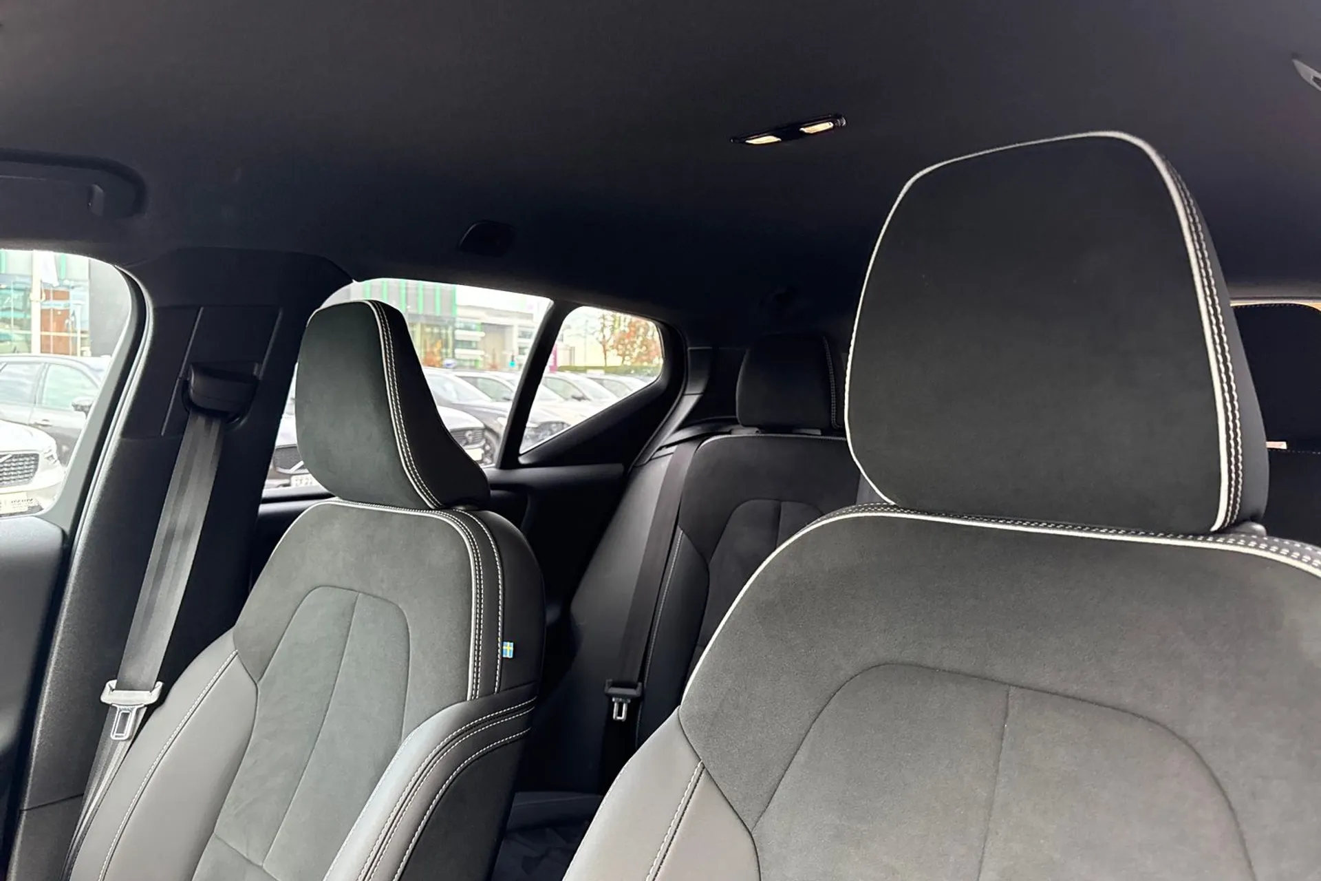 Volvo XC40 thumbnail image number 29