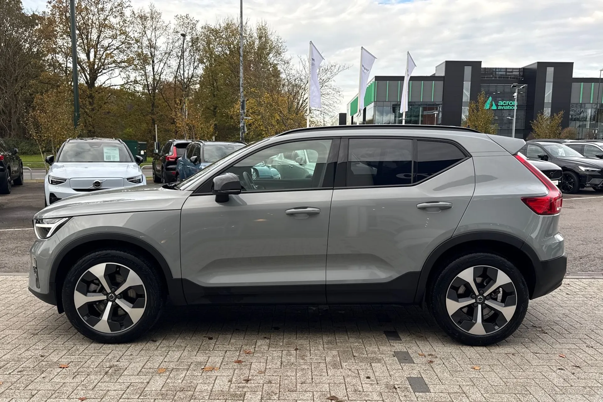 Volvo XC40 thumbnail image number 11