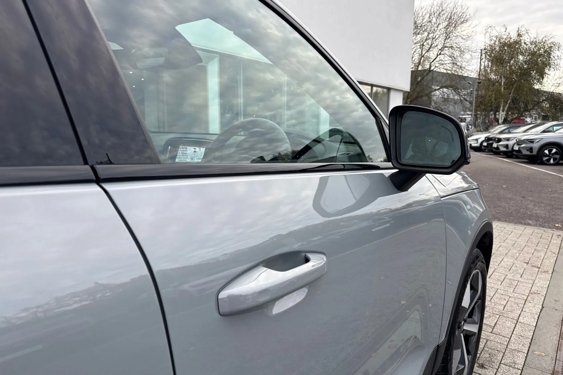 Volvo XC40 thumbnail image number 17