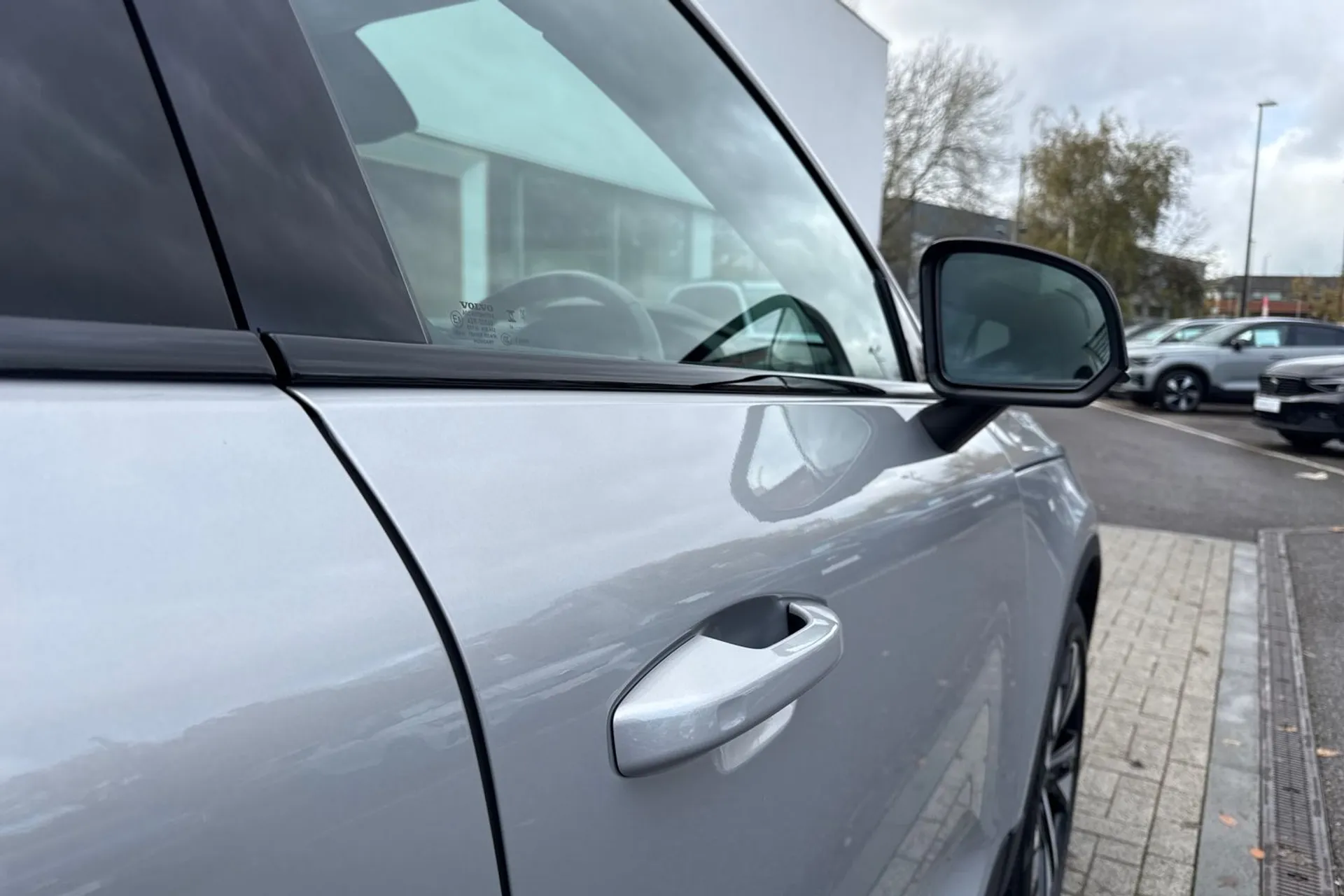 Volvo XC40 thumbnail image number 17