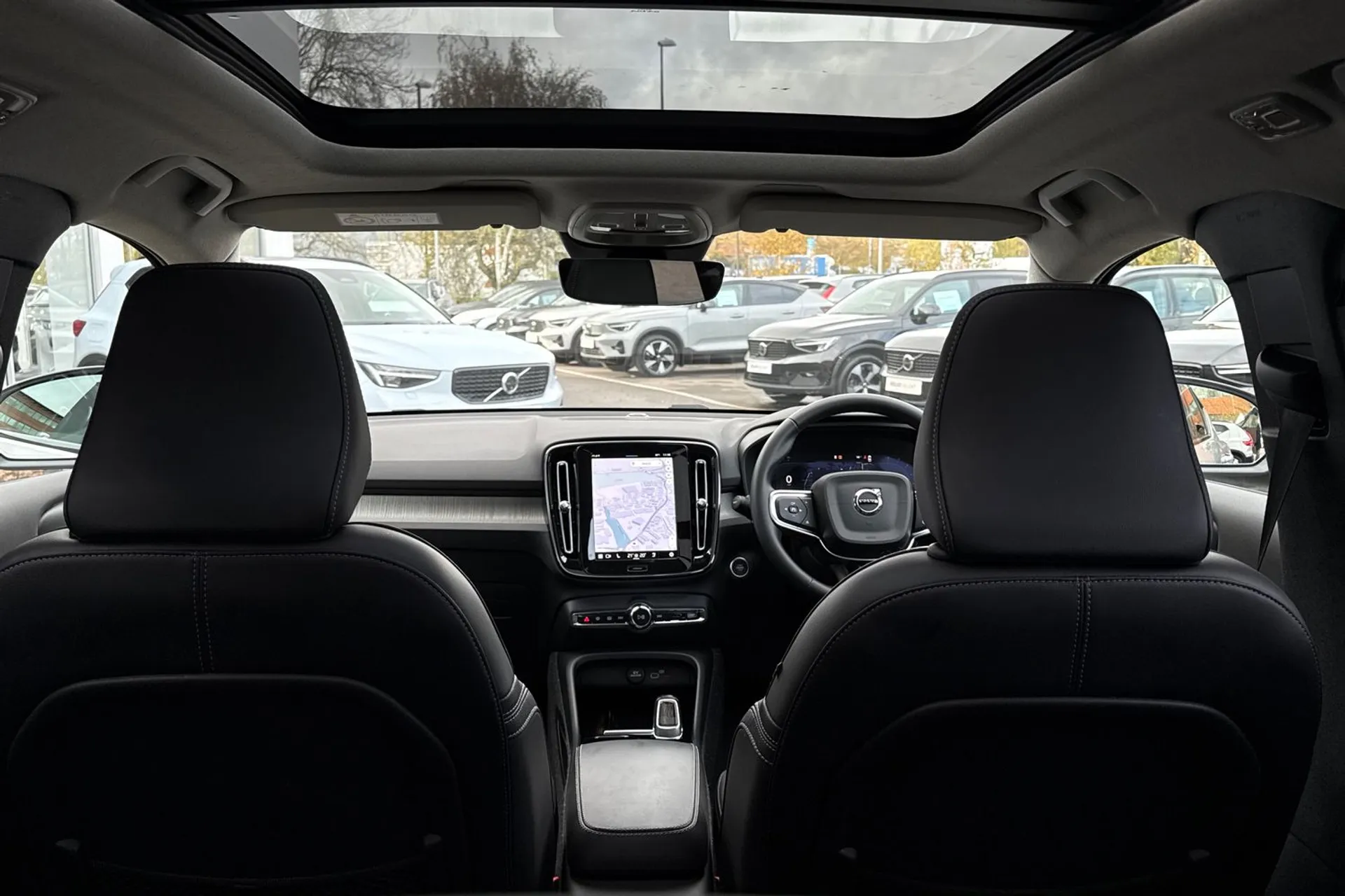 Volvo XC40 thumbnail image number 22