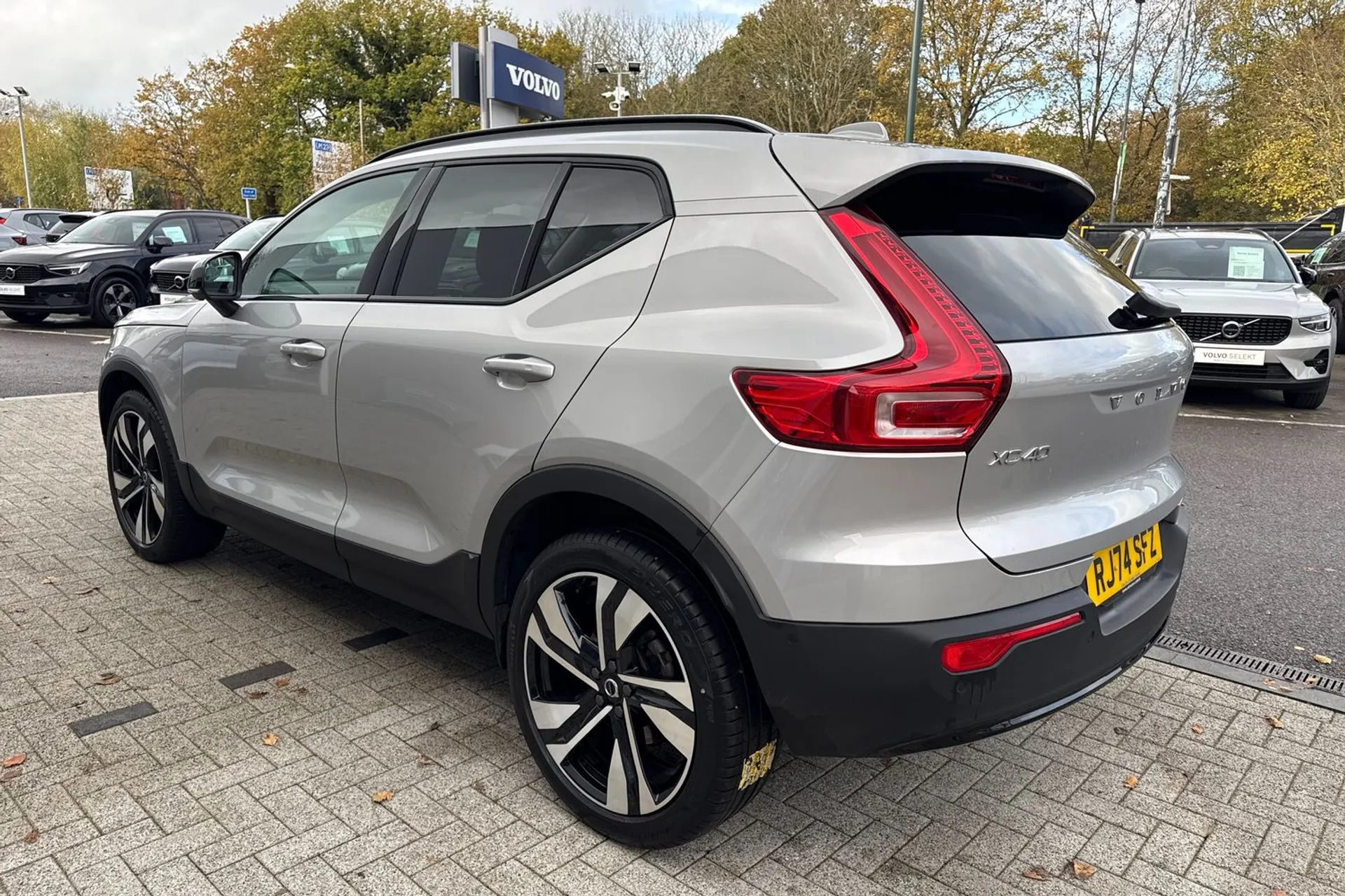 Volvo XC40 thumbnail image number 10