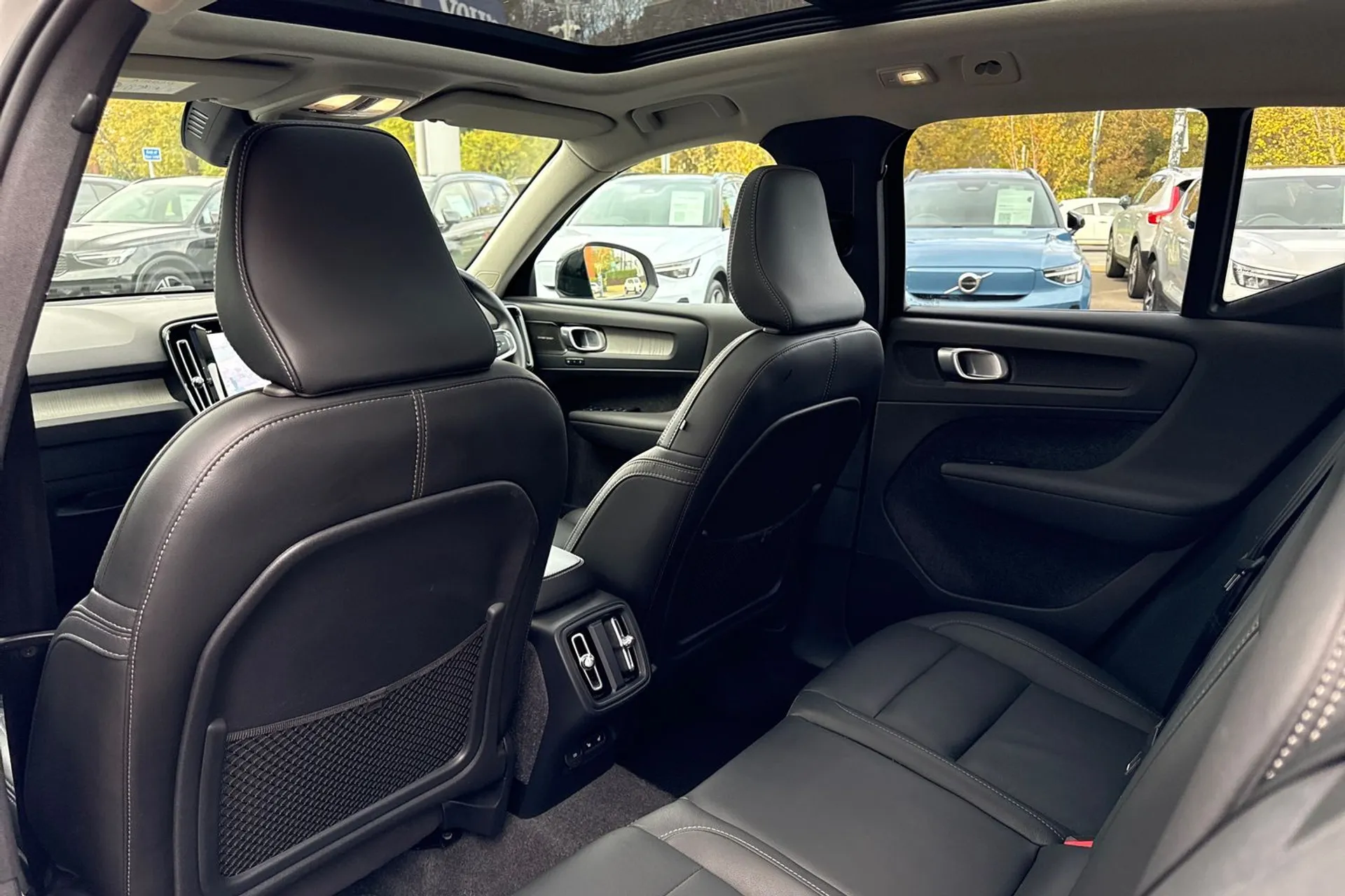 Volvo XC40 thumbnail image number 31