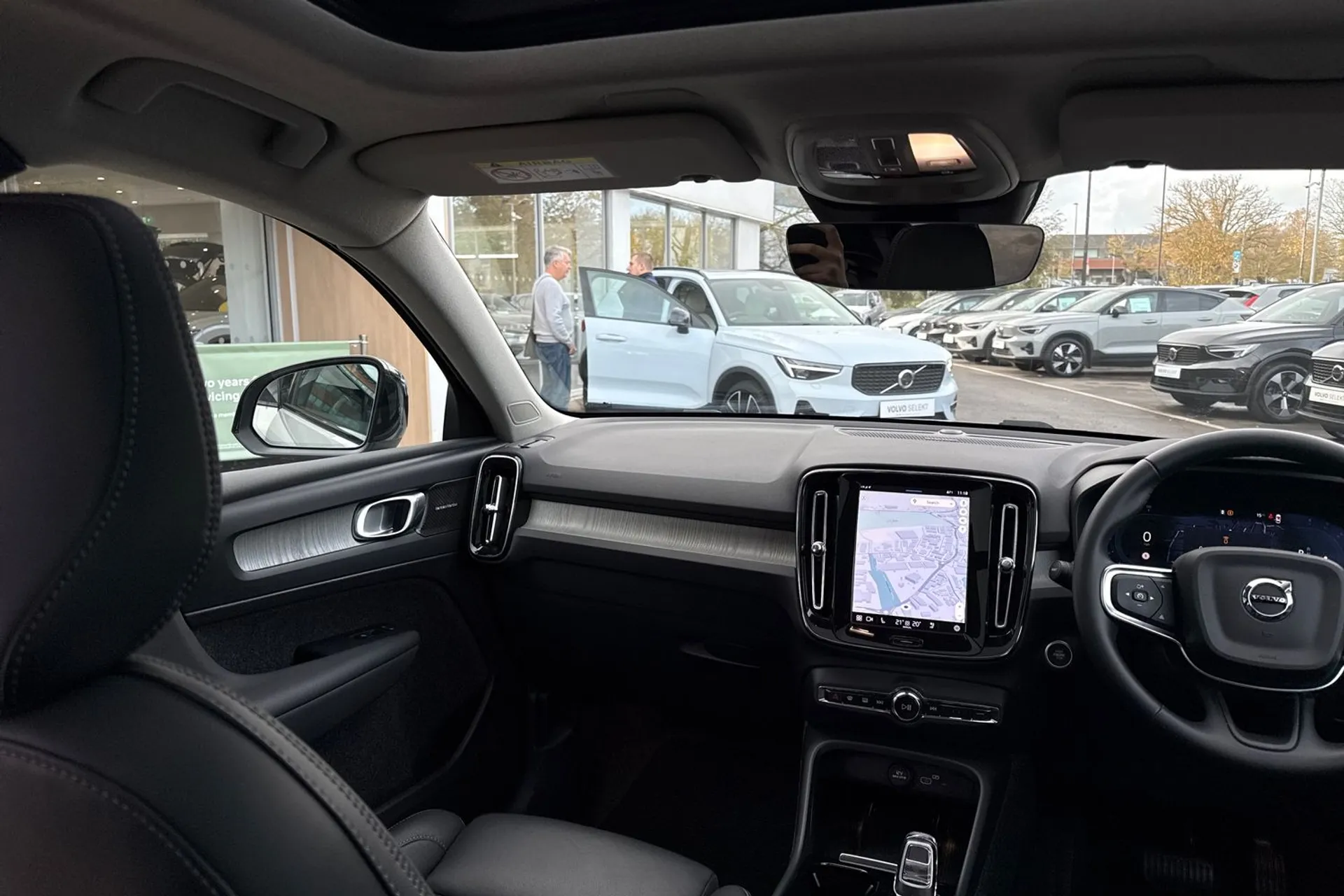 Volvo XC40 thumbnail image number 32