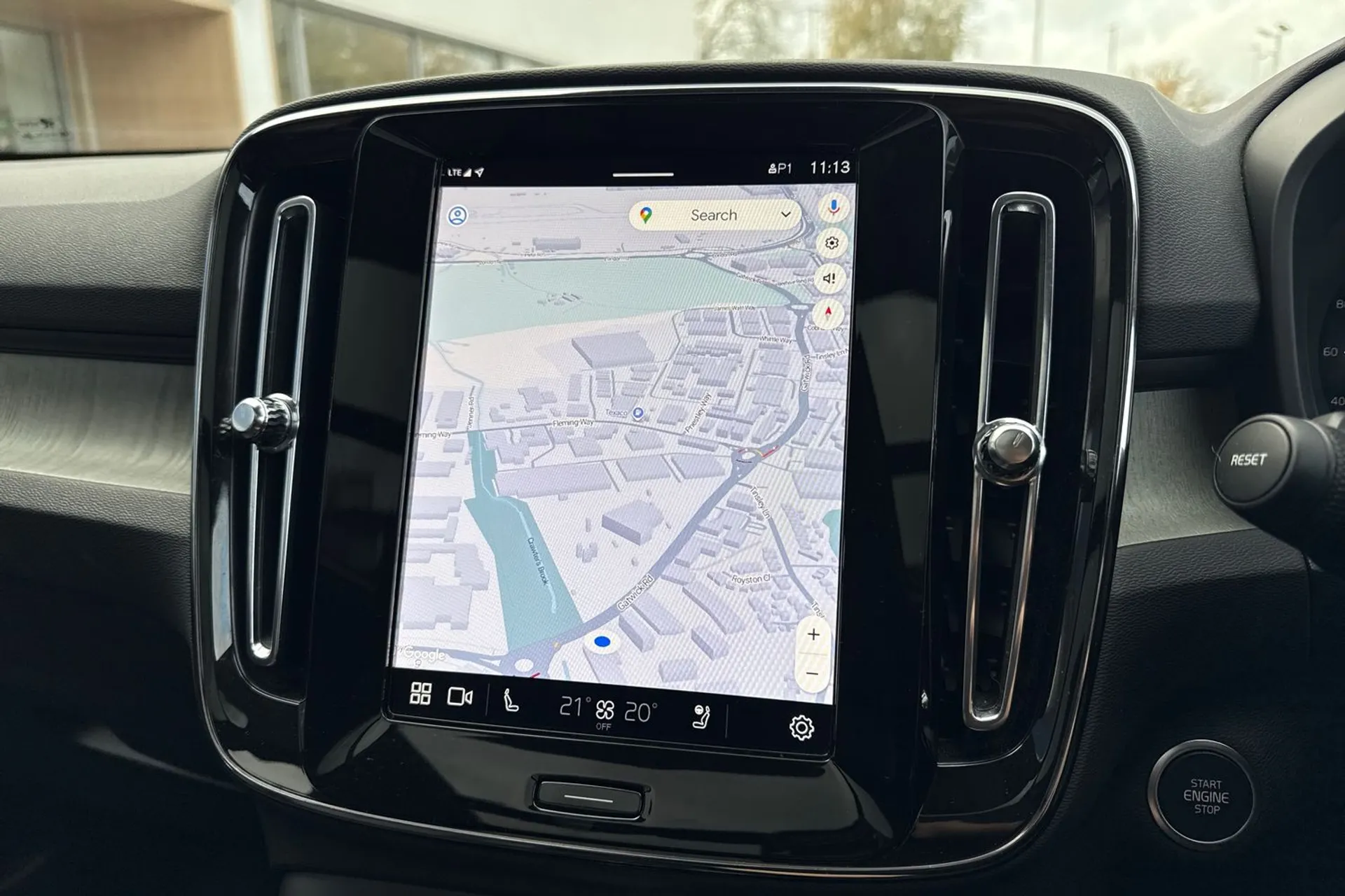 Volvo XC40 thumbnail image number 5