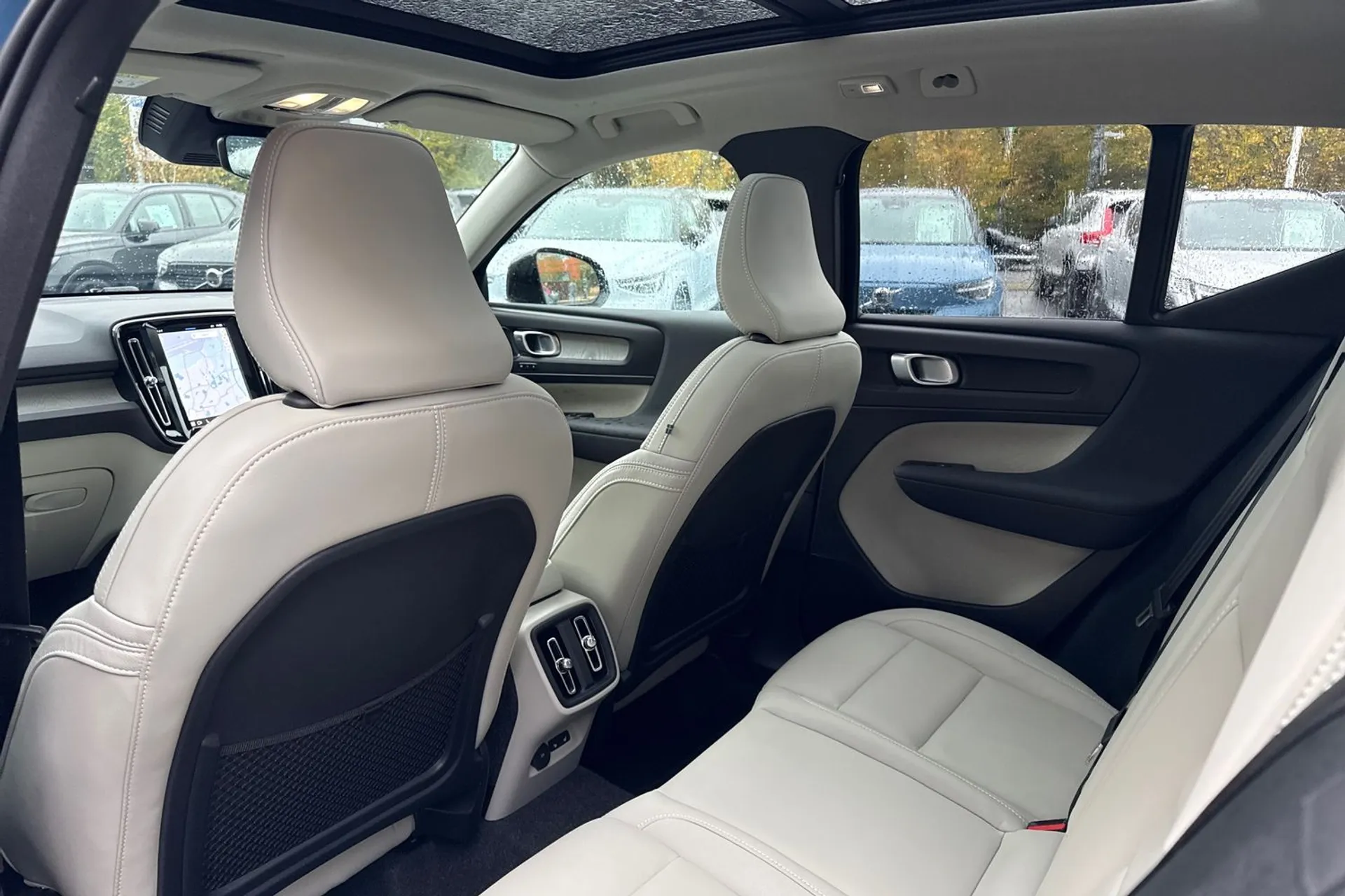 Volvo XC40 thumbnail image number 31