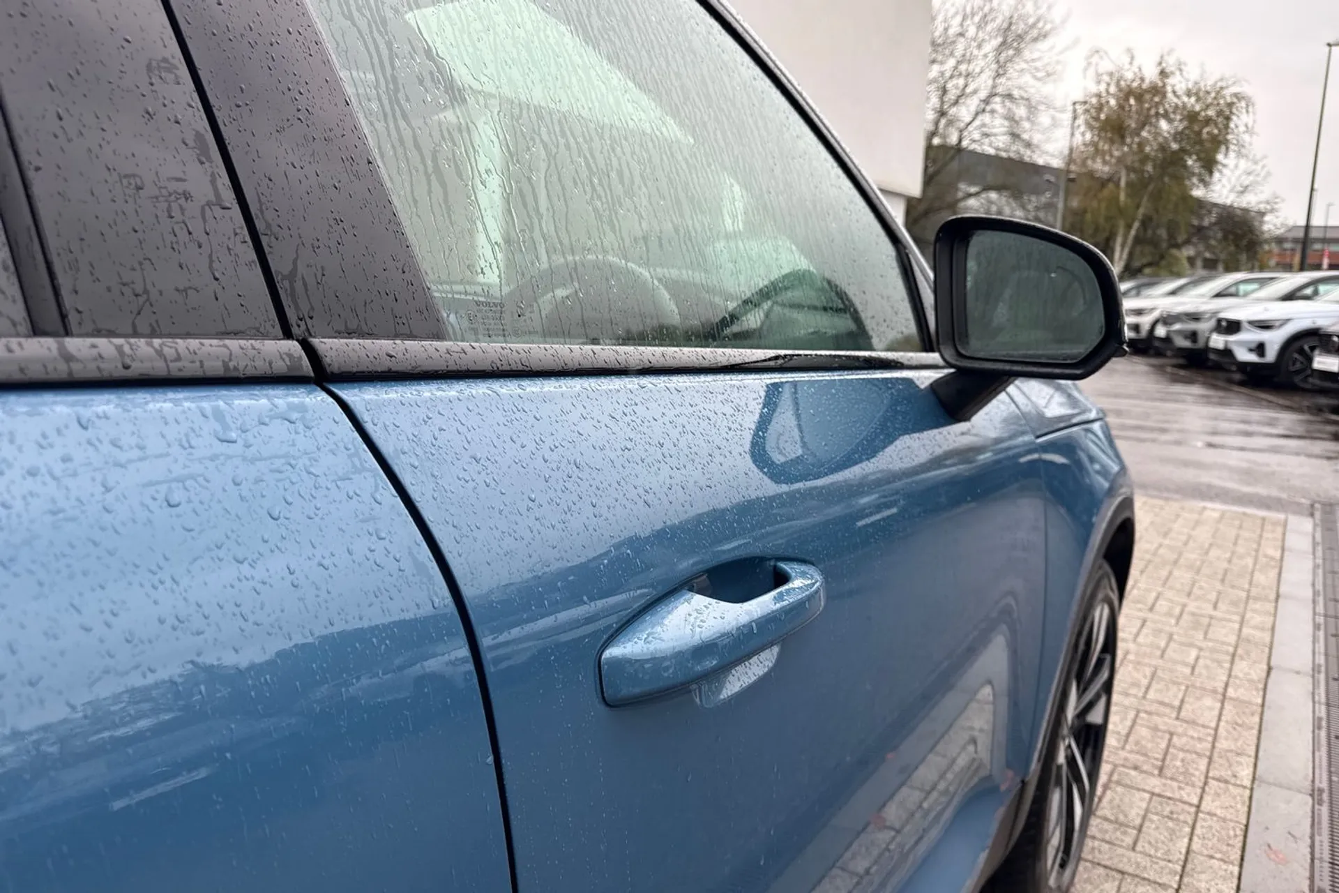 Volvo XC40 thumbnail image number 17