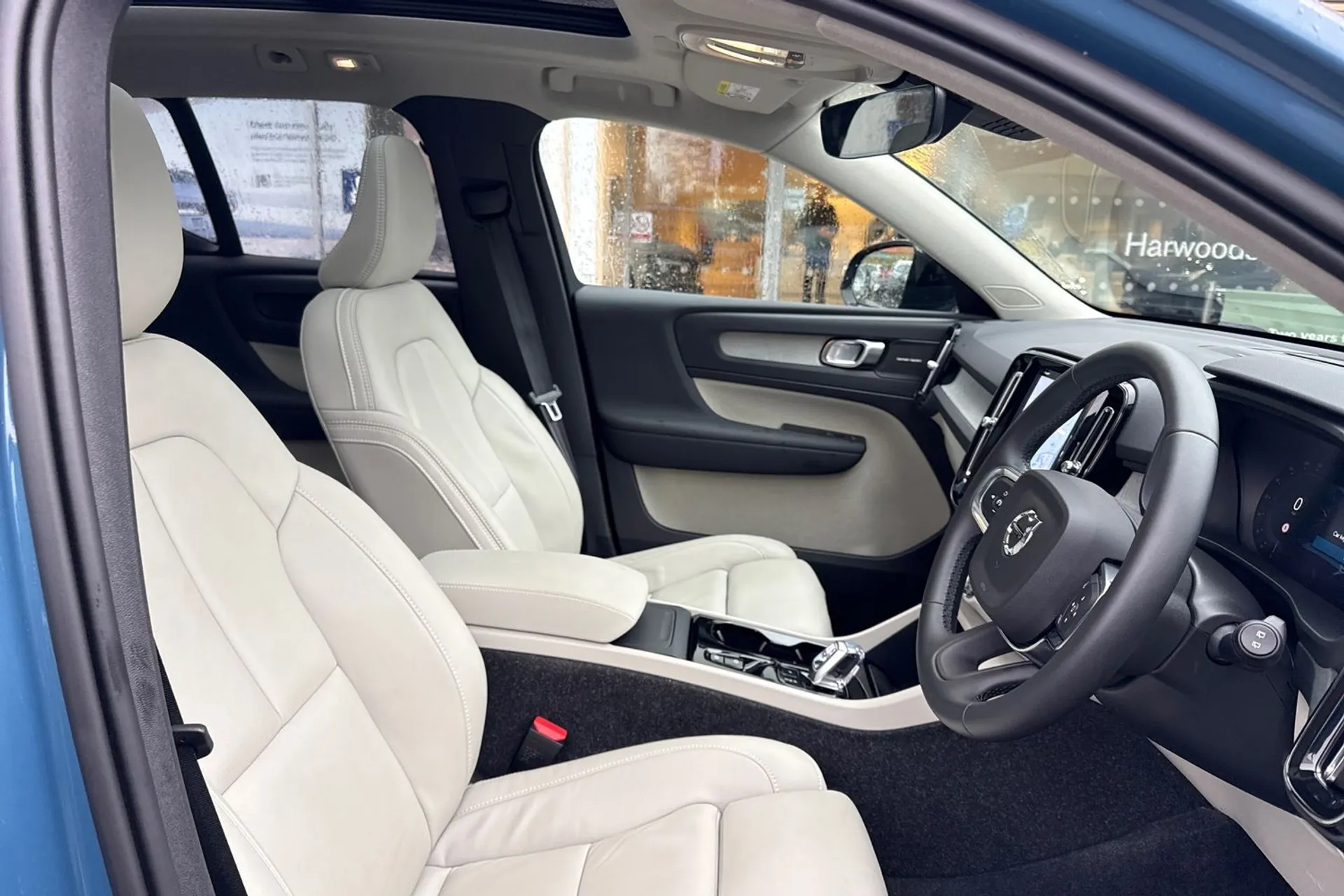 Volvo XC40 thumbnail image number 26