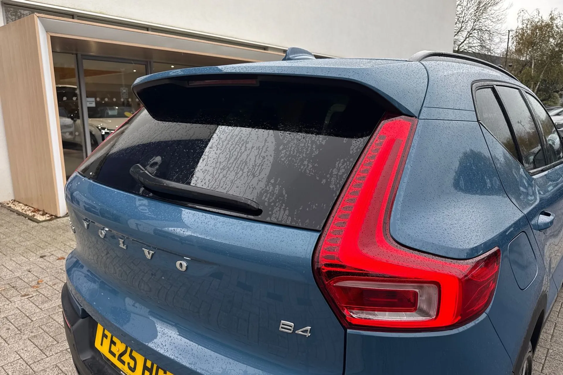 Volvo XC40 thumbnail image number 16