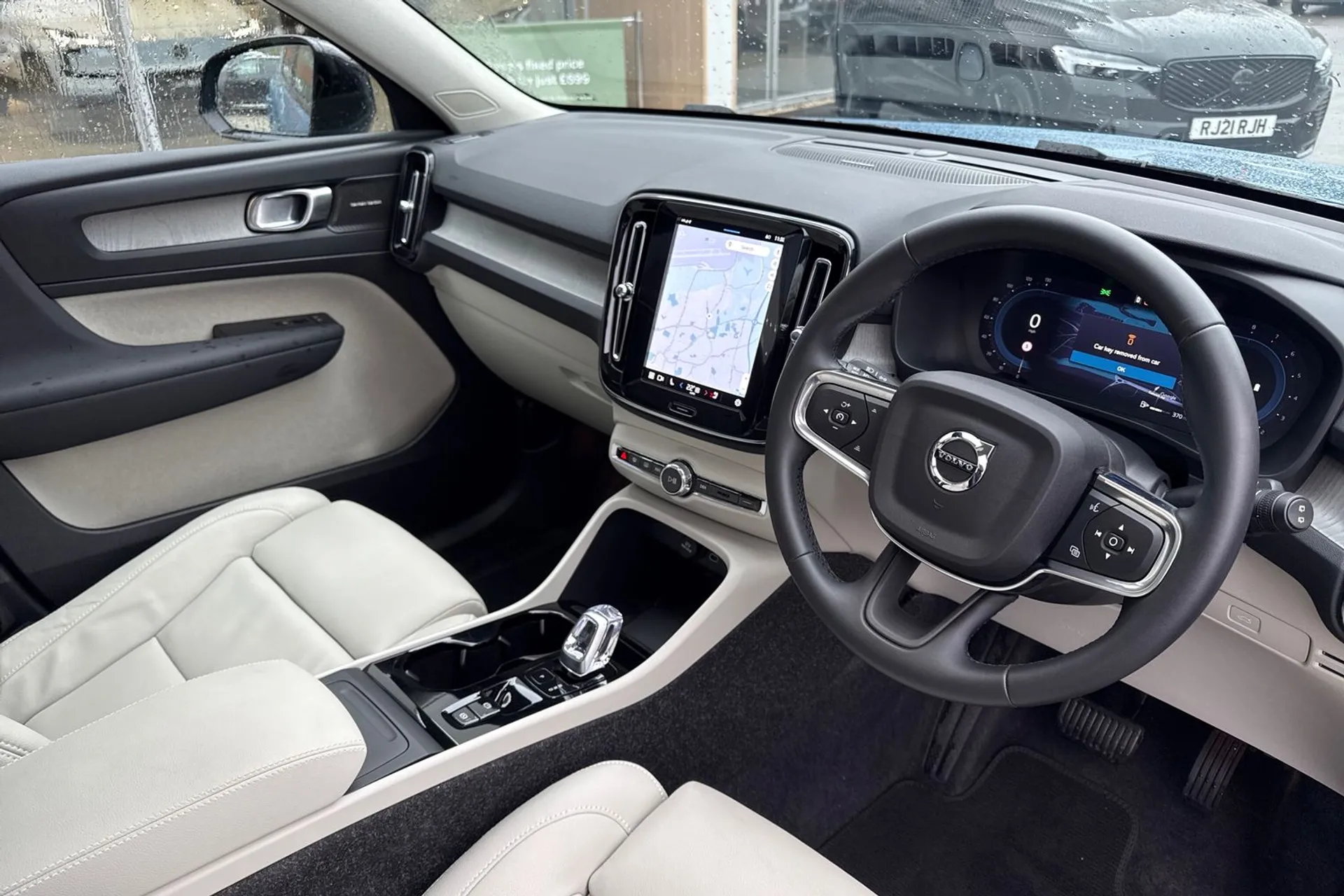 Volvo XC40 thumbnail image number 6