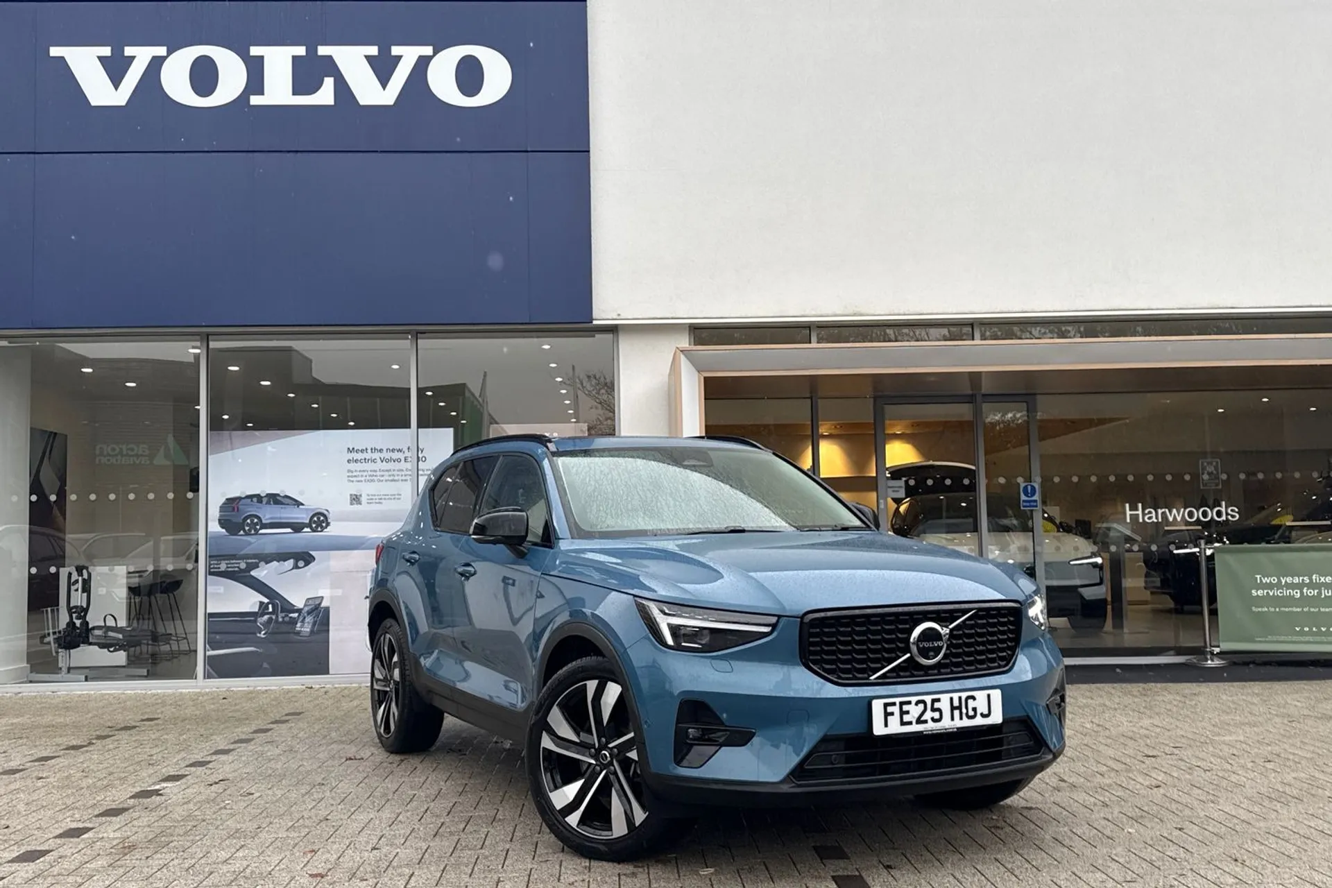 Volvo XC40 focused image