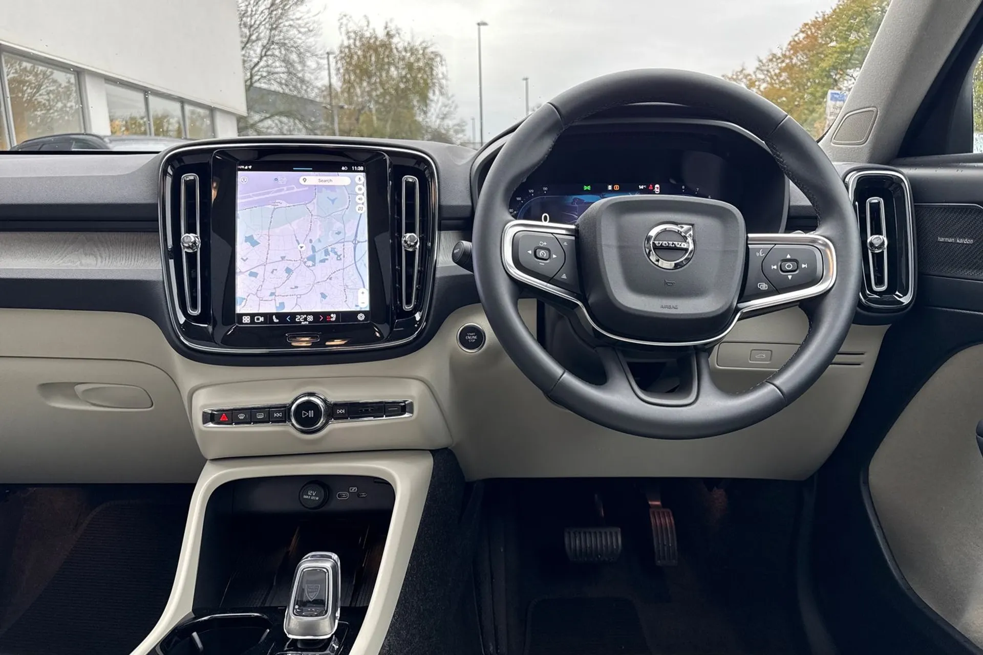 Volvo XC40 thumbnail image number 34