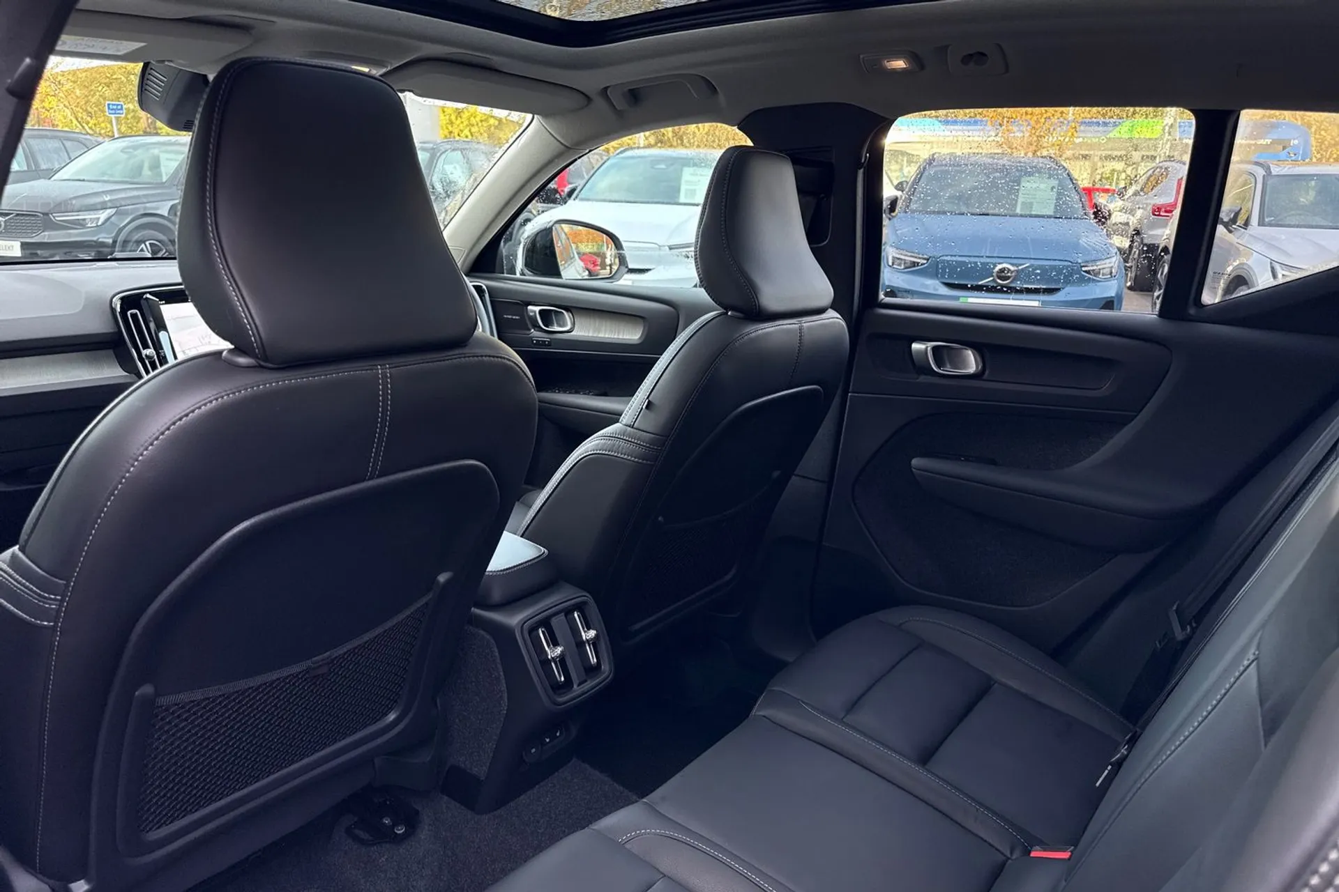 Volvo XC40 thumbnail image number 31