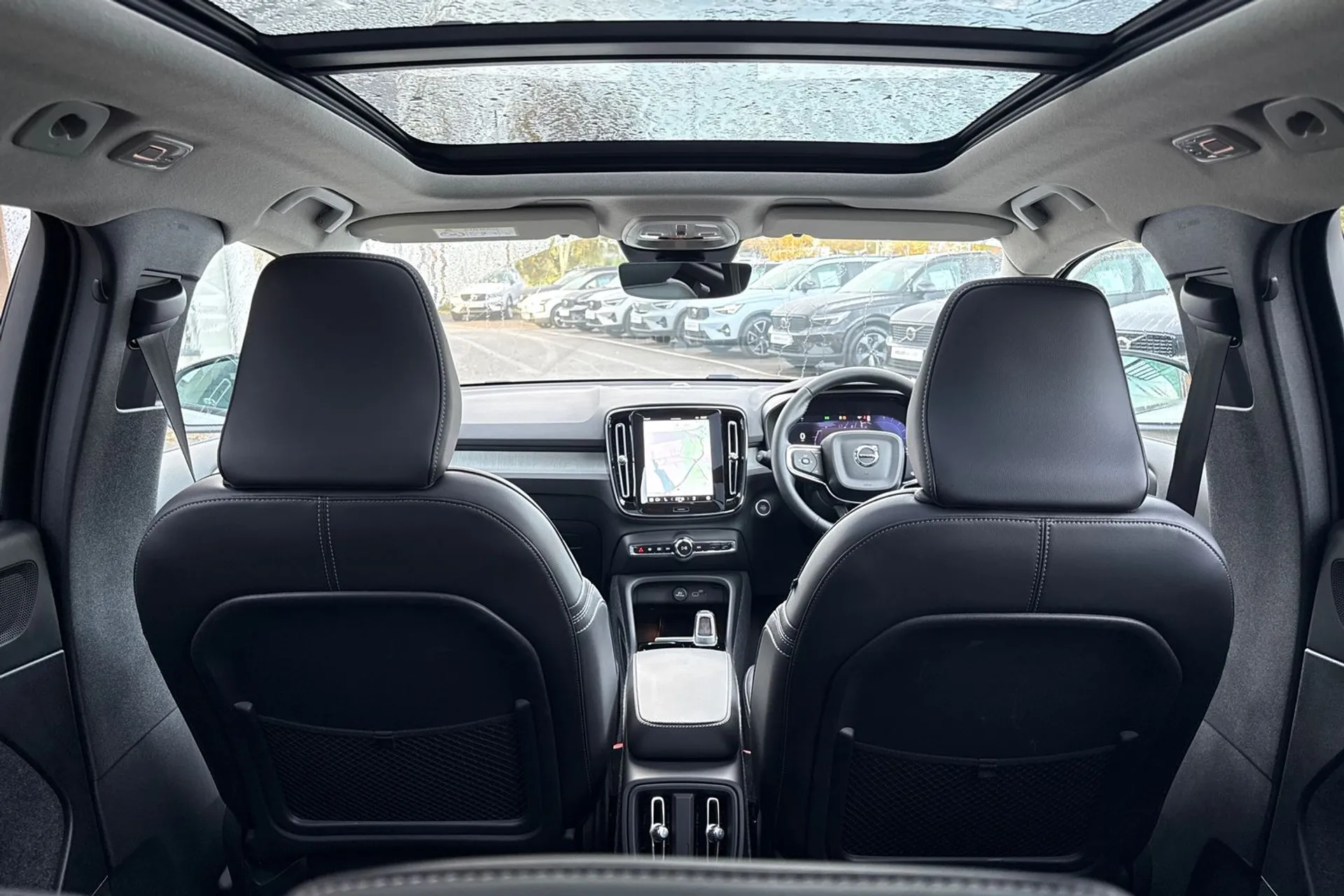 Volvo XC40 thumbnail image number 22