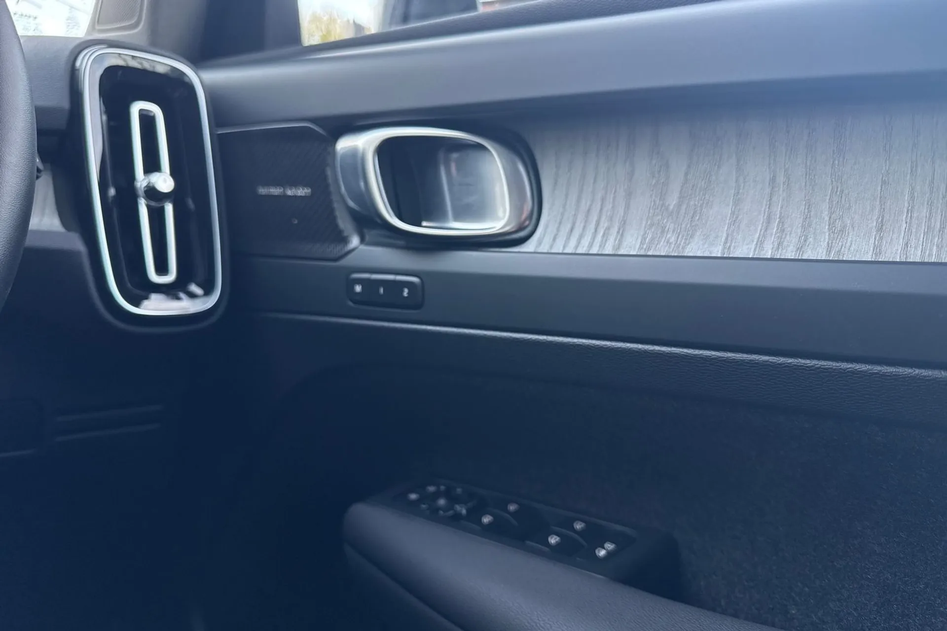 Volvo XC40 thumbnail image number 41