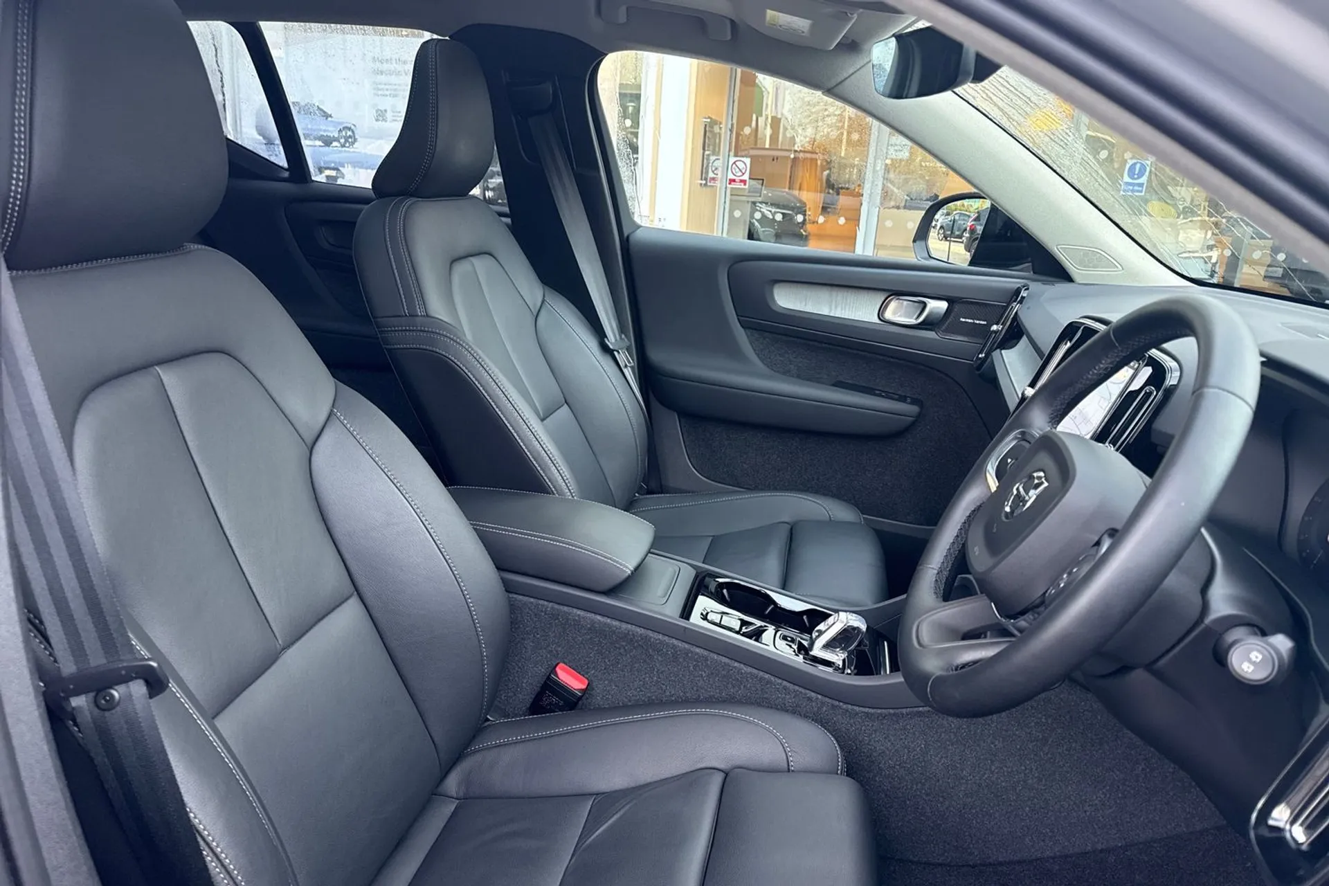 Volvo XC40 thumbnail image number 26