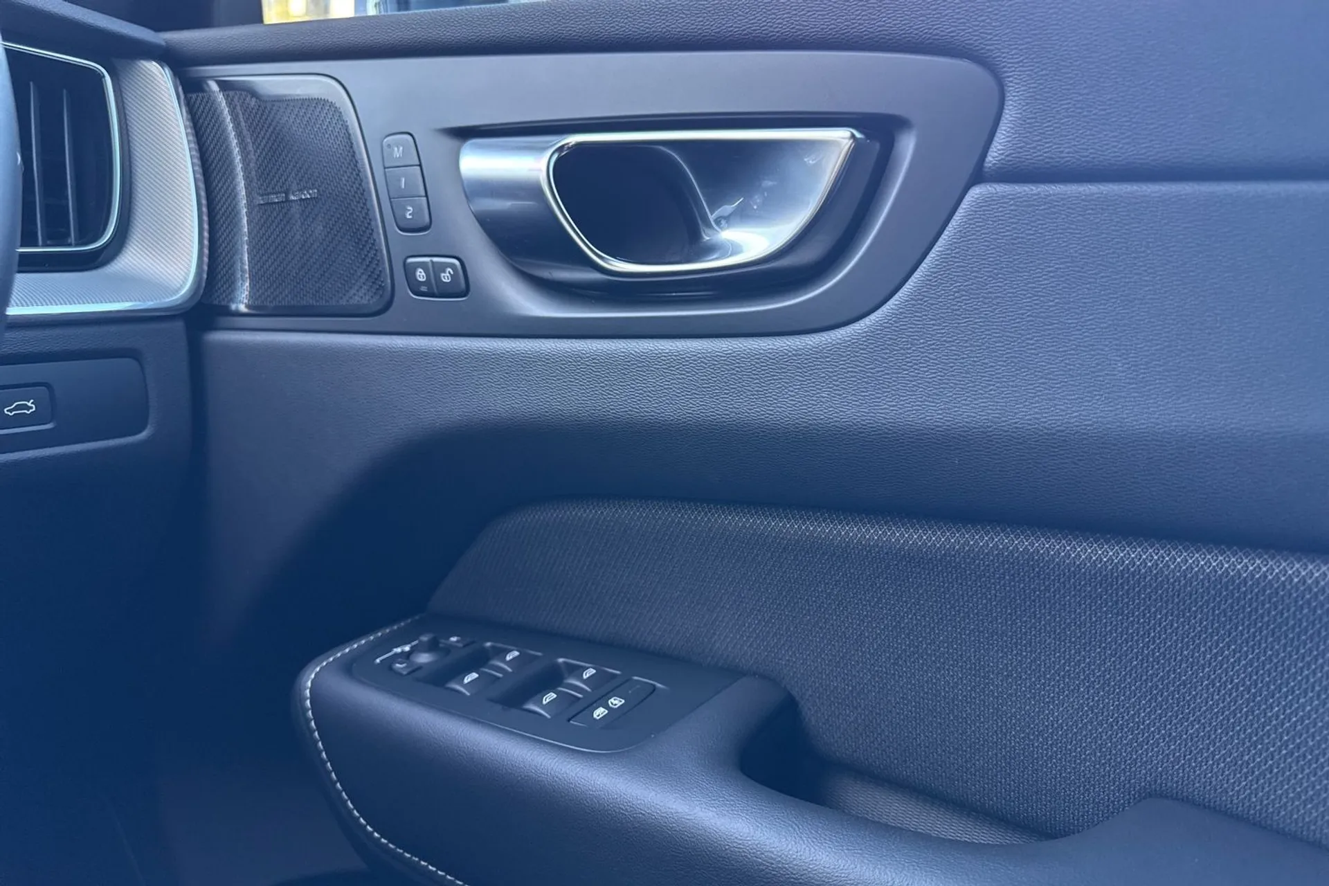 Volvo XC60 thumbnail image number 44