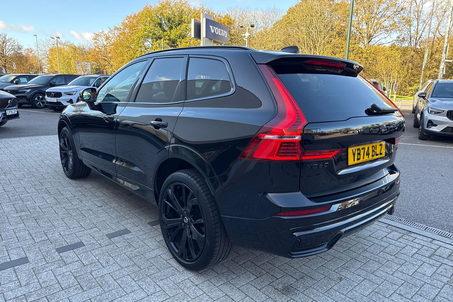 Volvo XC60 thumbnail image number 10