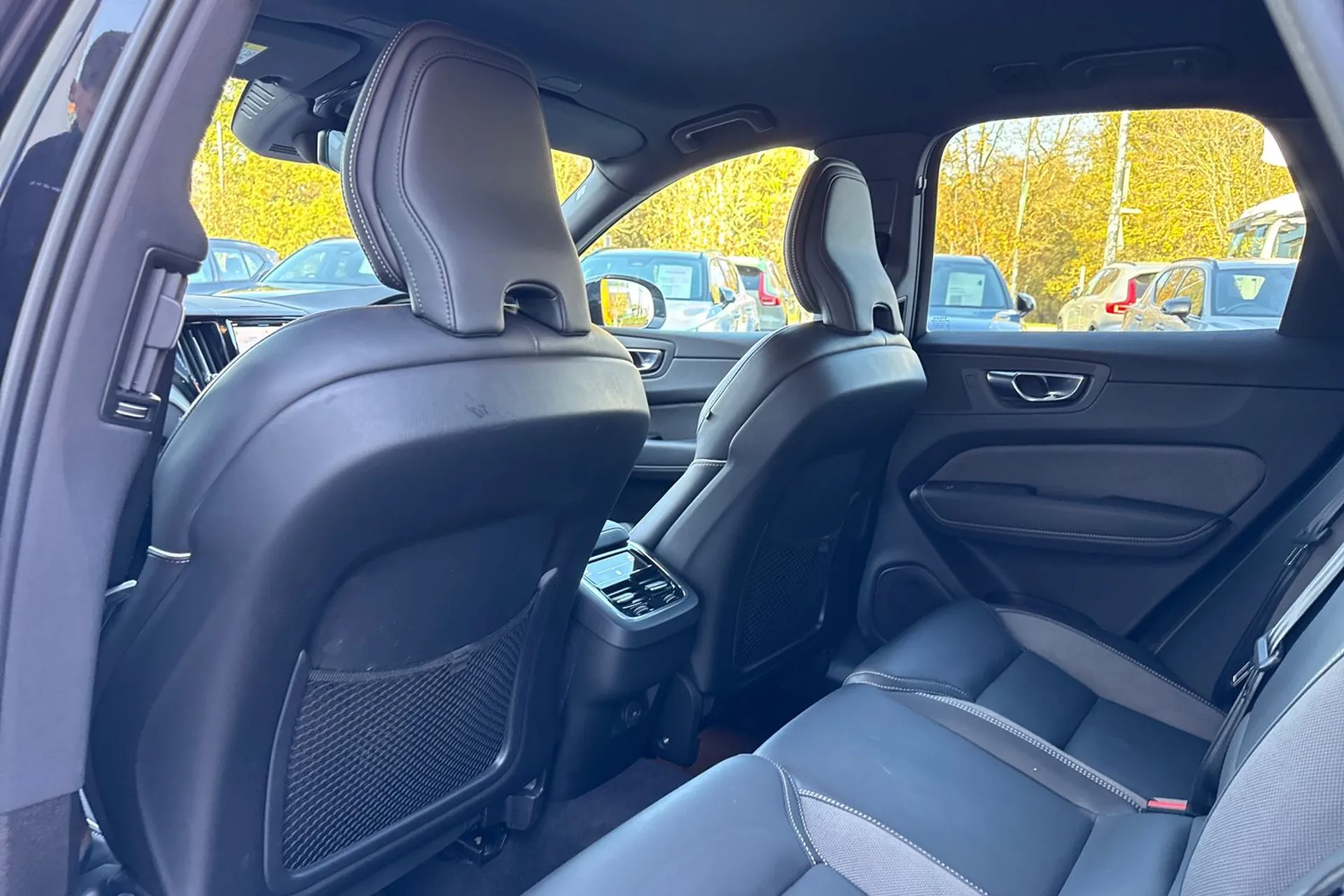 Volvo XC60 thumbnail image number 31