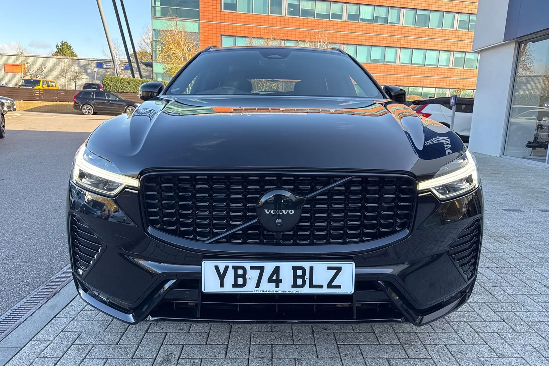 Volvo XC60 thumbnail image number 13