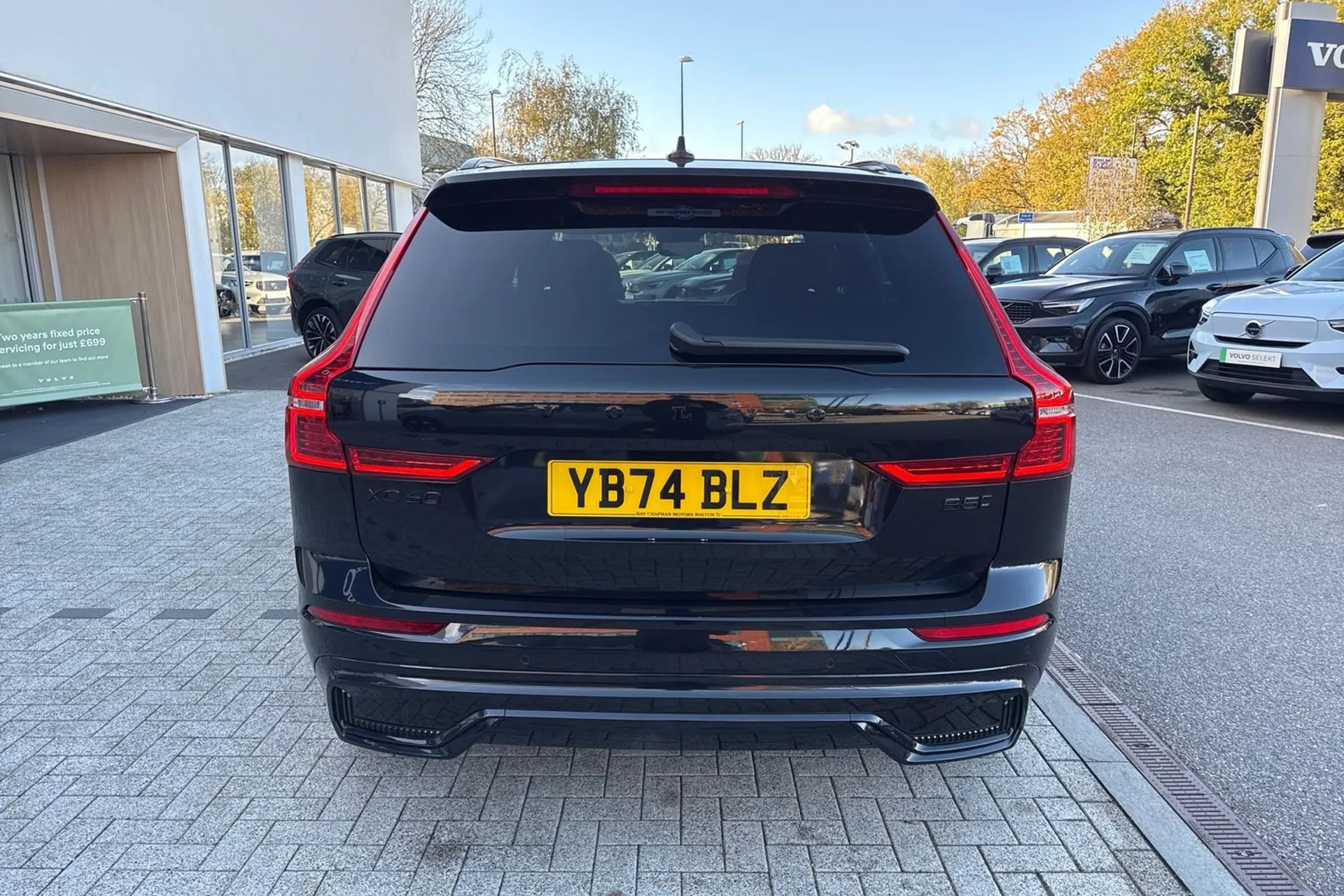 Volvo XC60 thumbnail image number 9