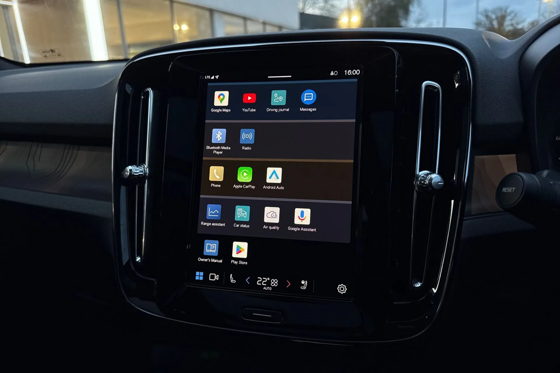 Volvo XC40 thumbnail image number 45