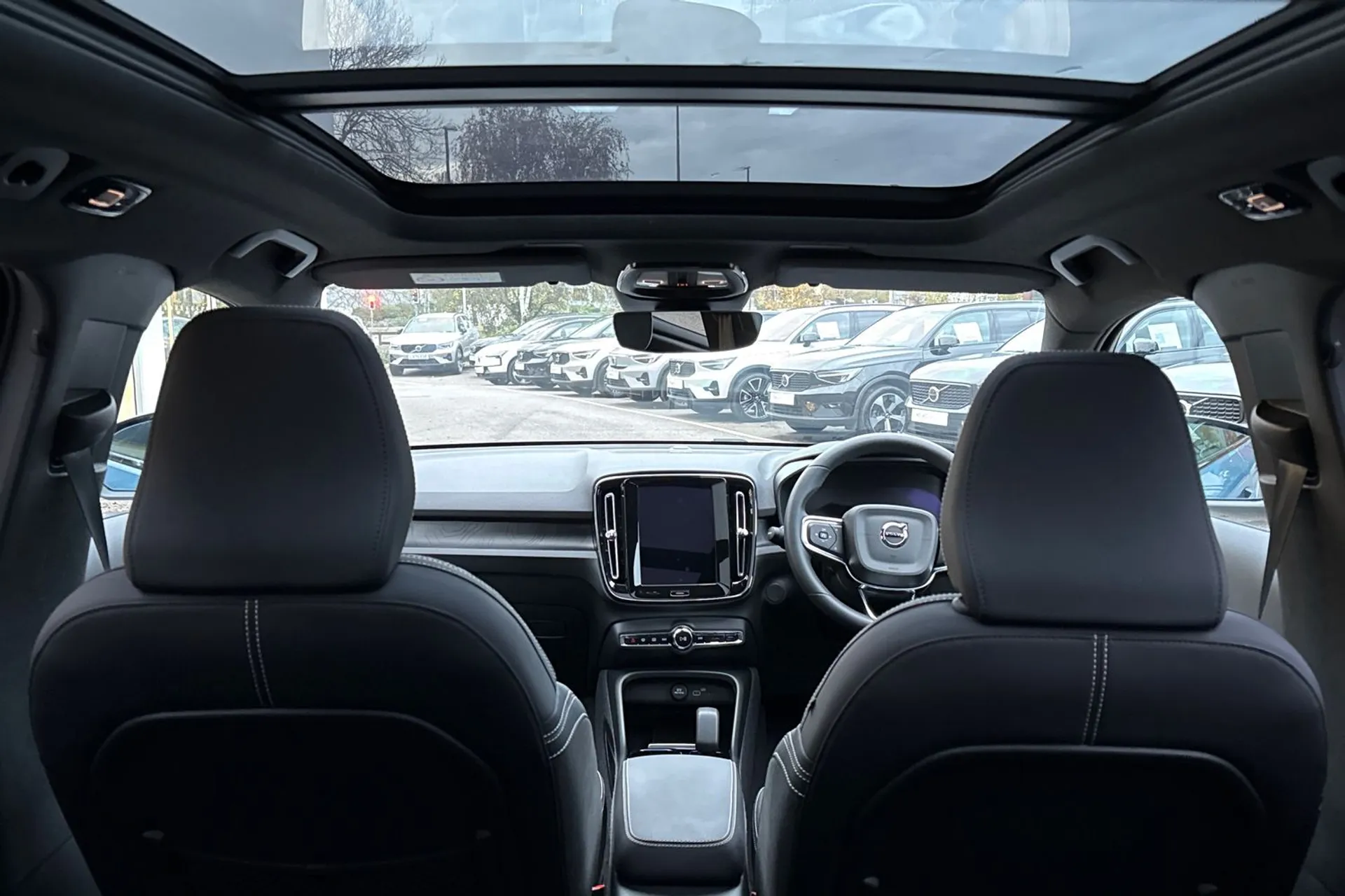 Volvo XC40 thumbnail image number 22