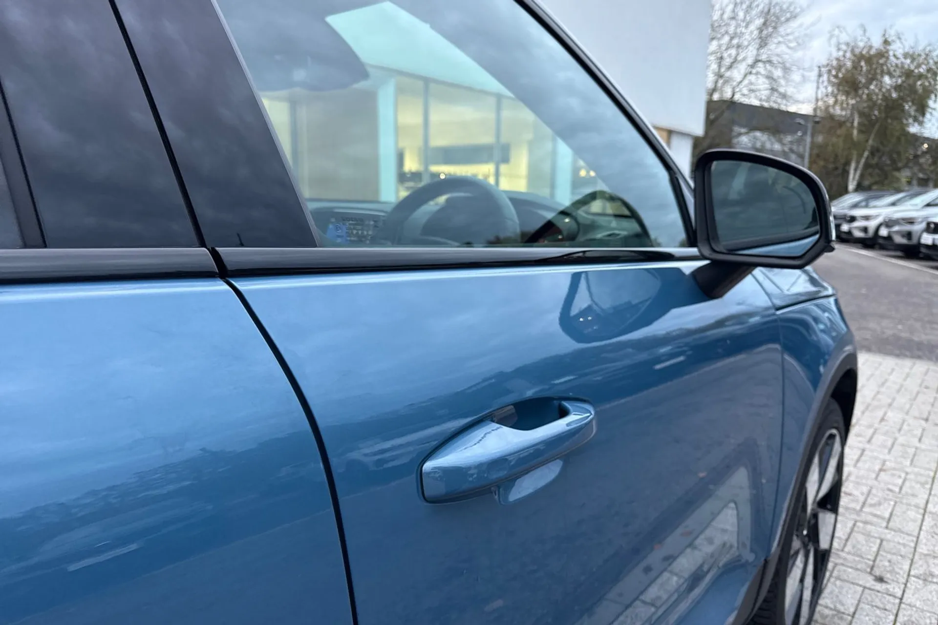 Volvo XC40 thumbnail image number 17