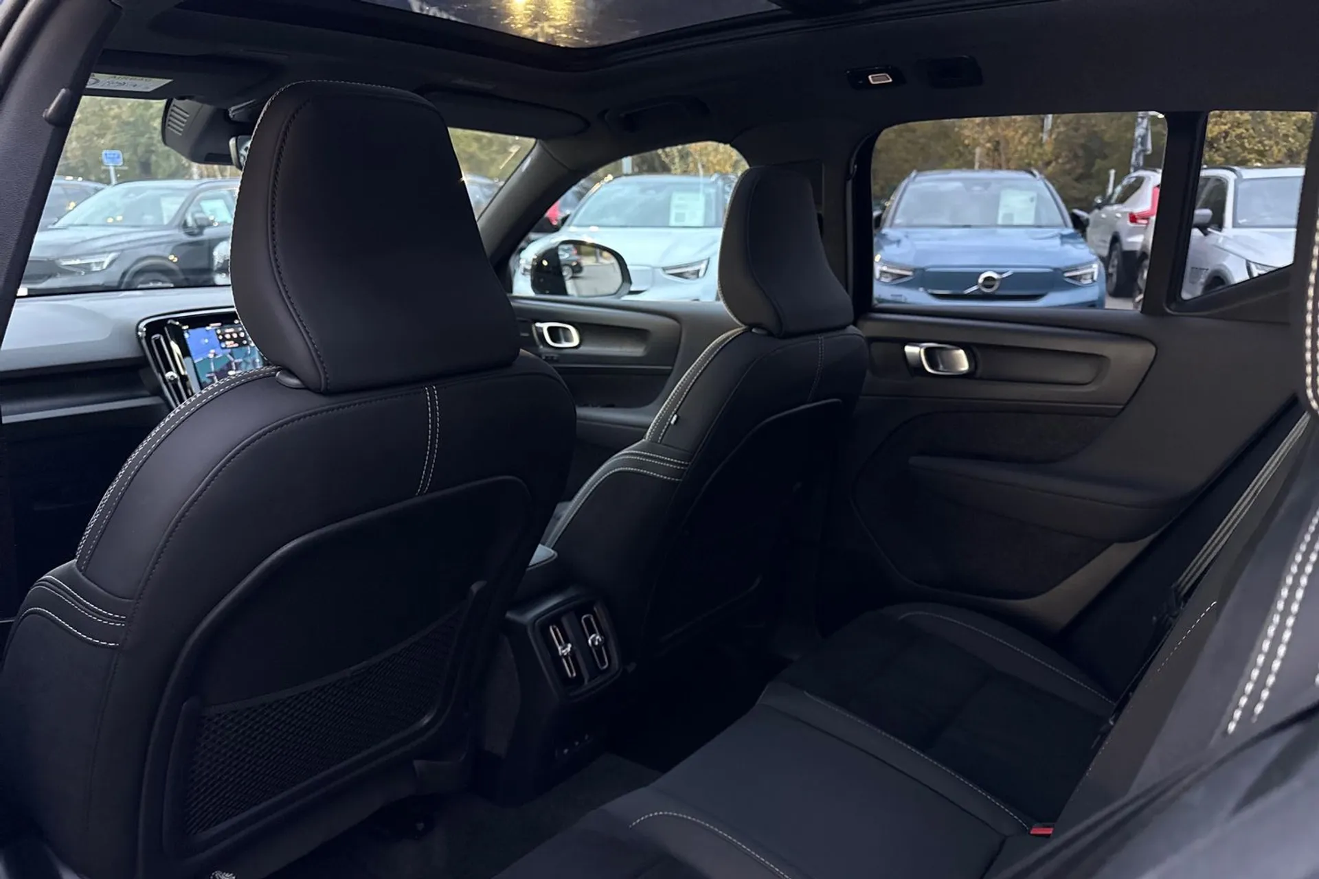 Volvo XC40 thumbnail image number 31