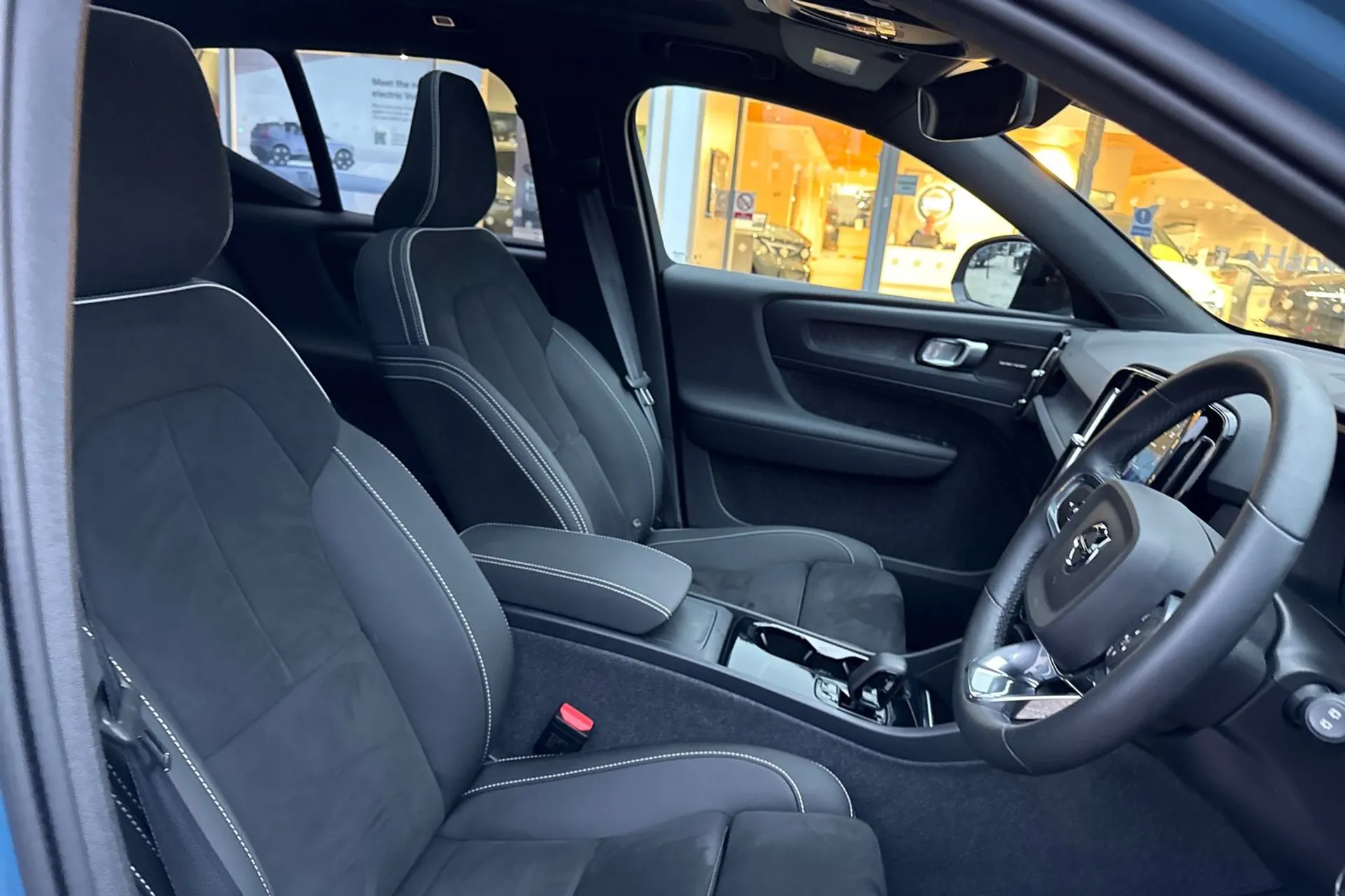 Volvo XC40 thumbnail image number 26