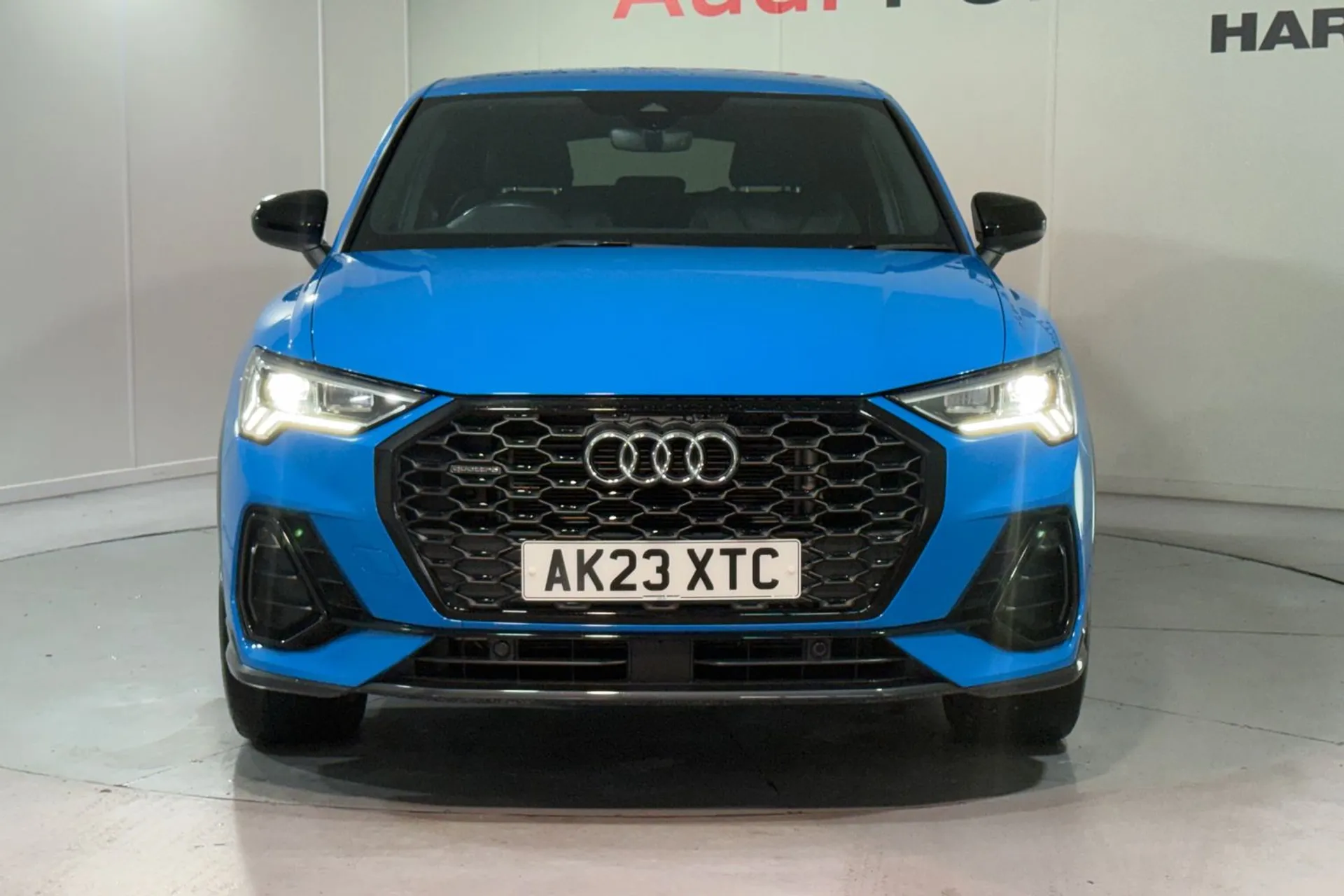 Audi Q3 thumbnail image number 7