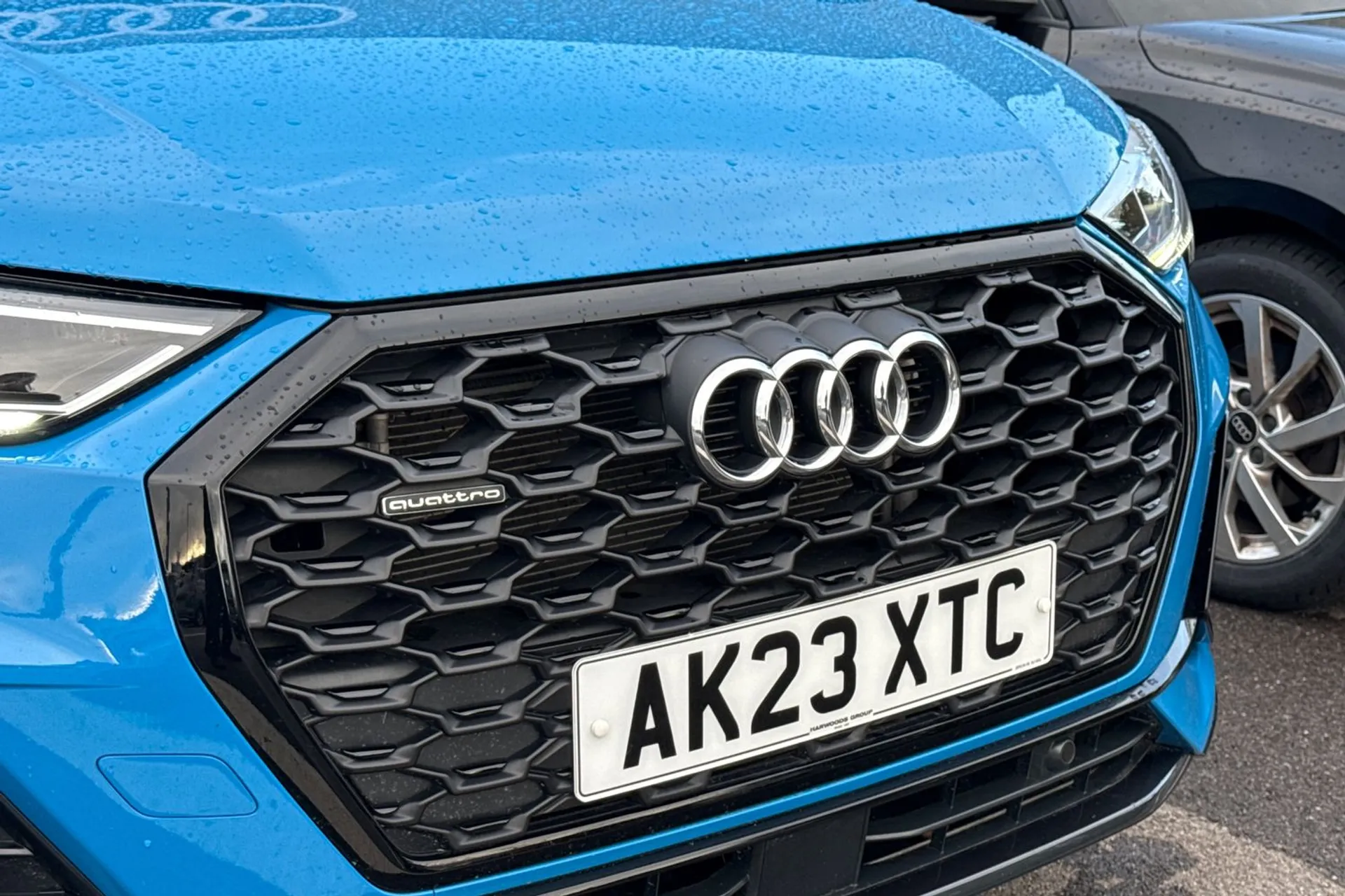 Audi Q3 thumbnail image number 10