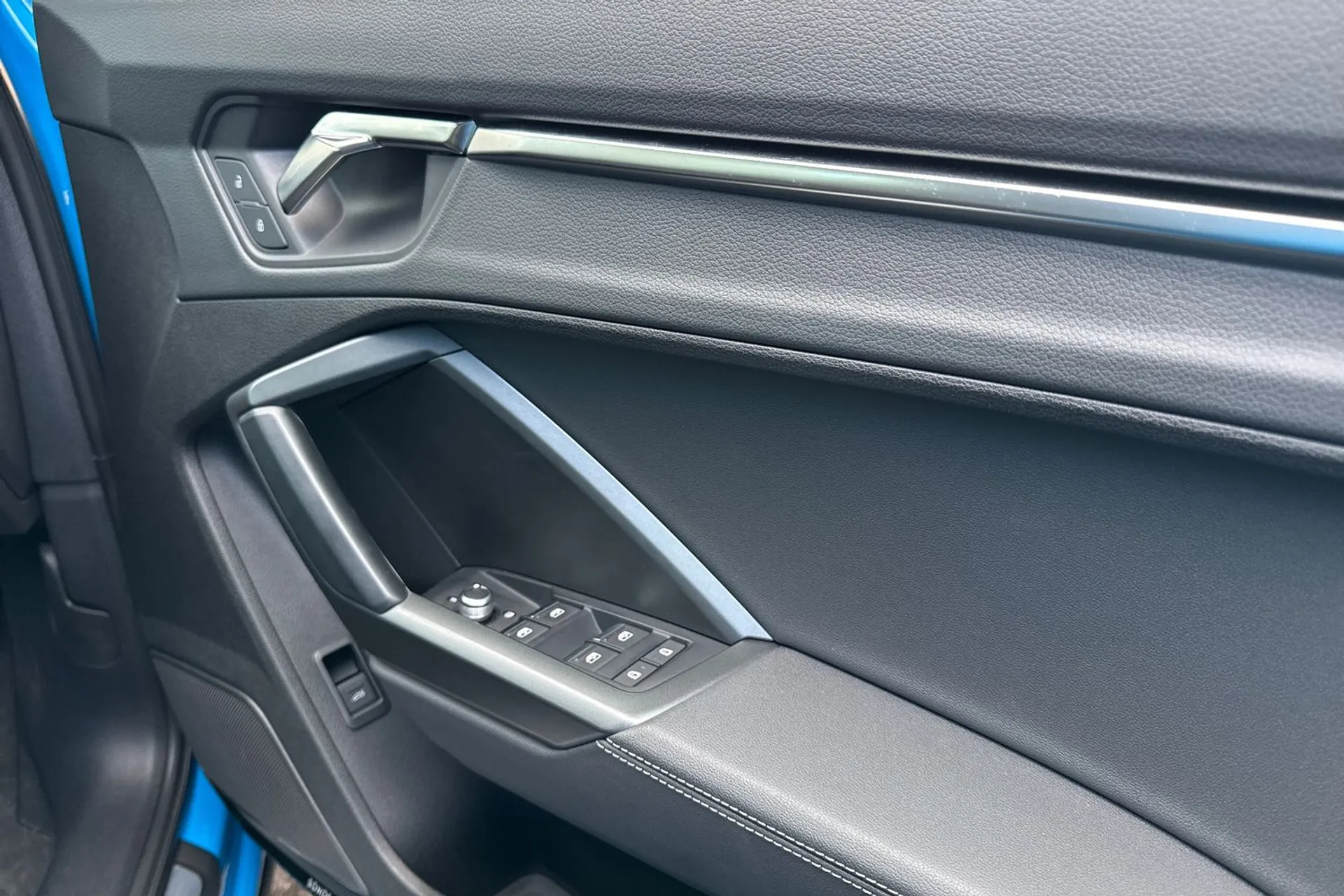 Audi Q3 thumbnail image number 50