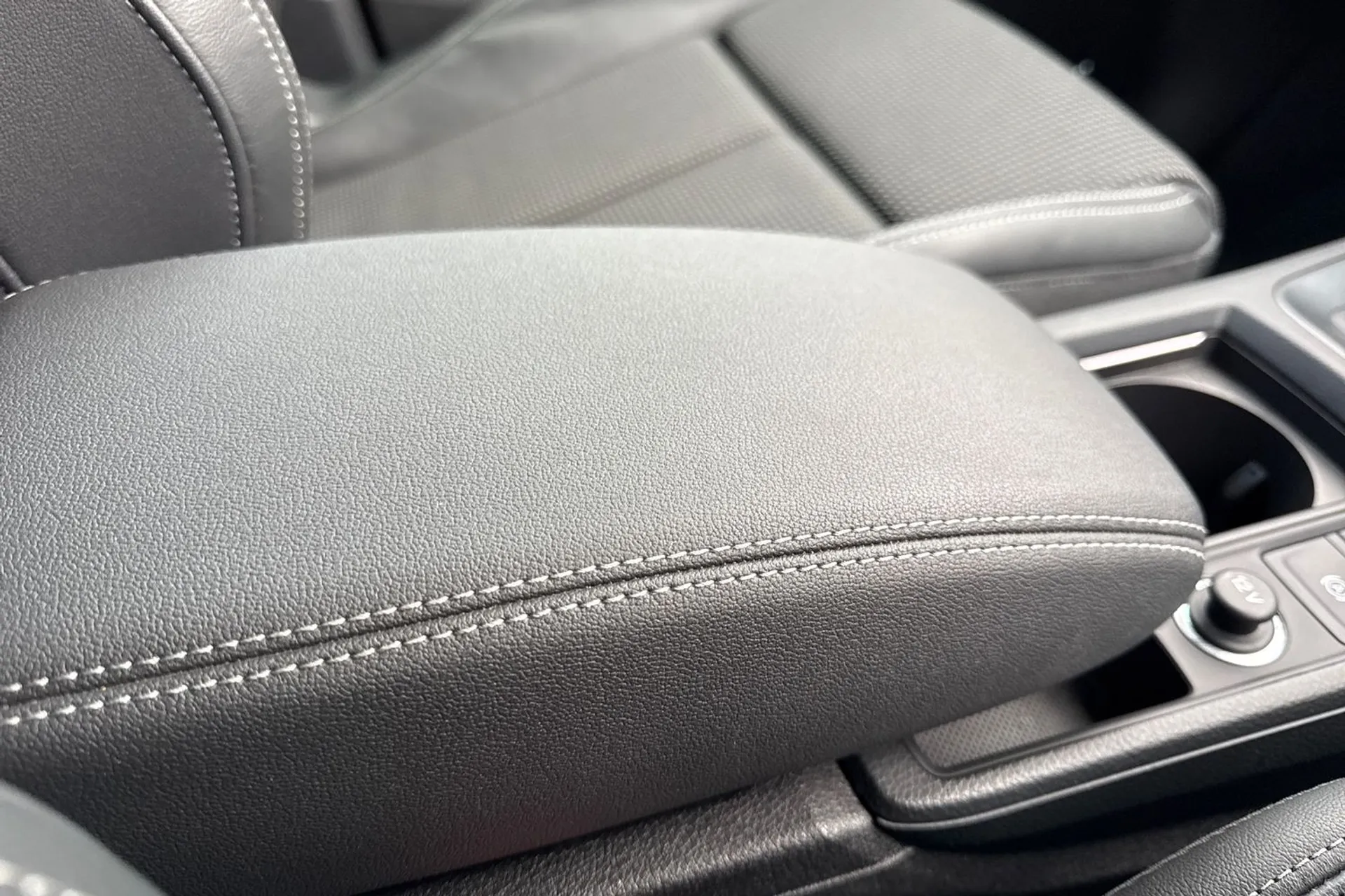 Audi Q3 thumbnail image number 52