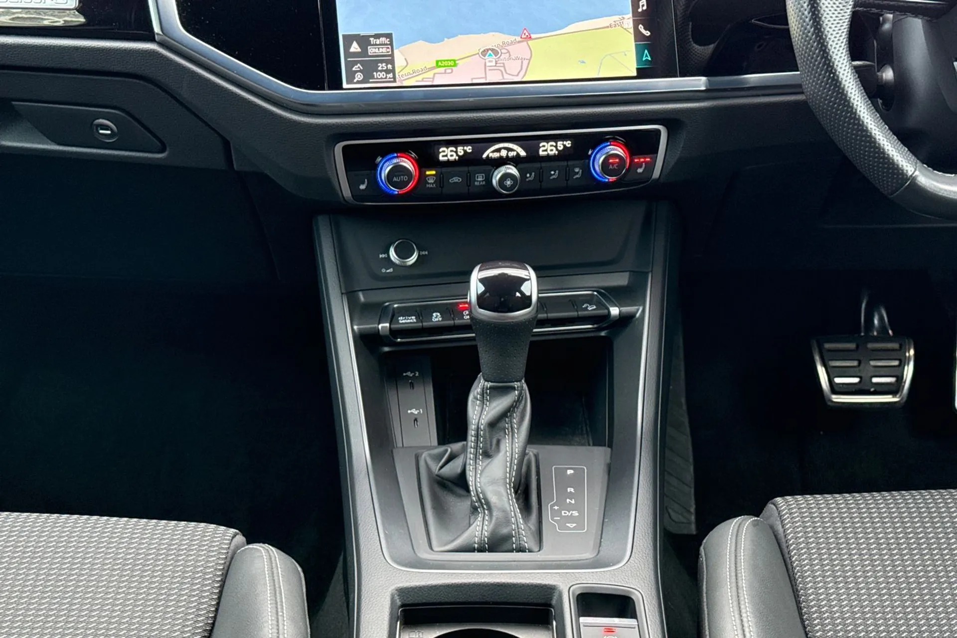 Audi Q3 thumbnail image number 46