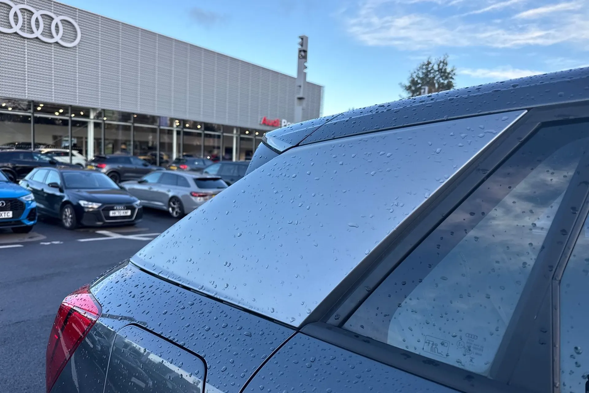 Audi Q2 thumbnail image number 17